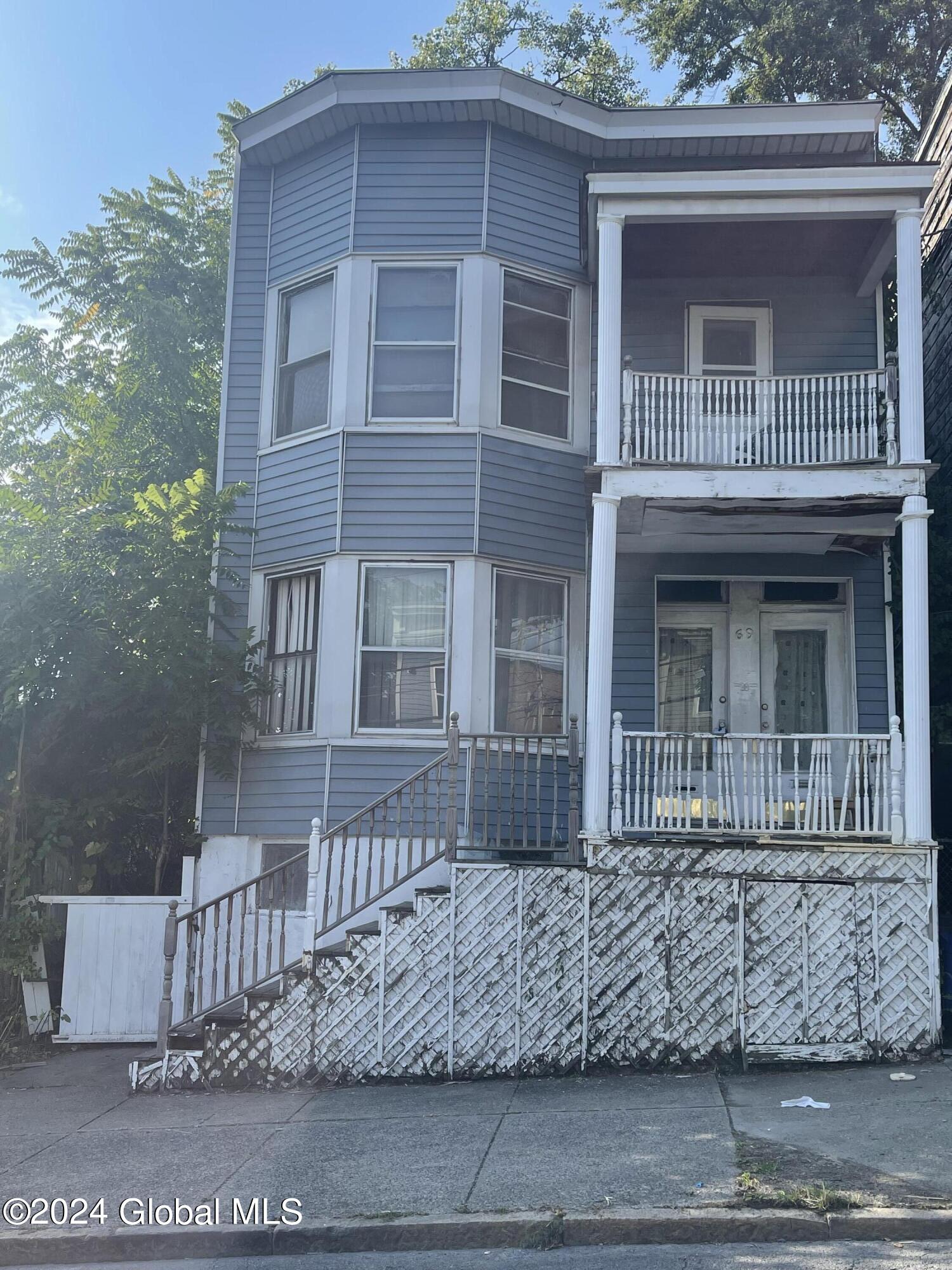 69 Lark Street