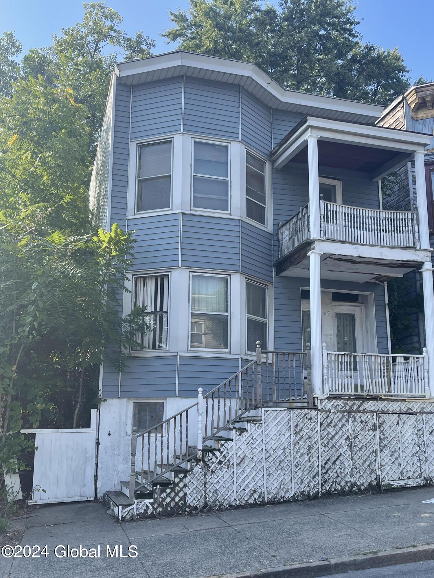 69 Lark Street