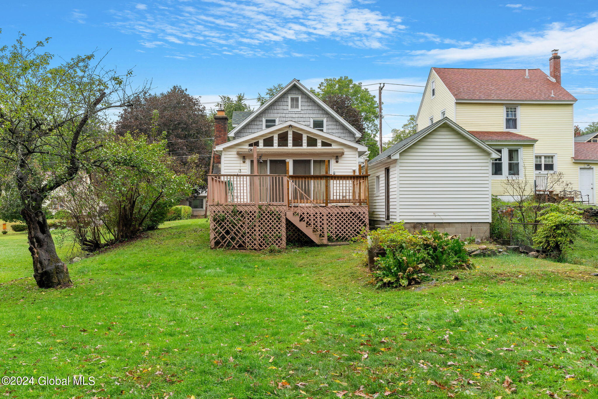 23 Henrietta Boulevard