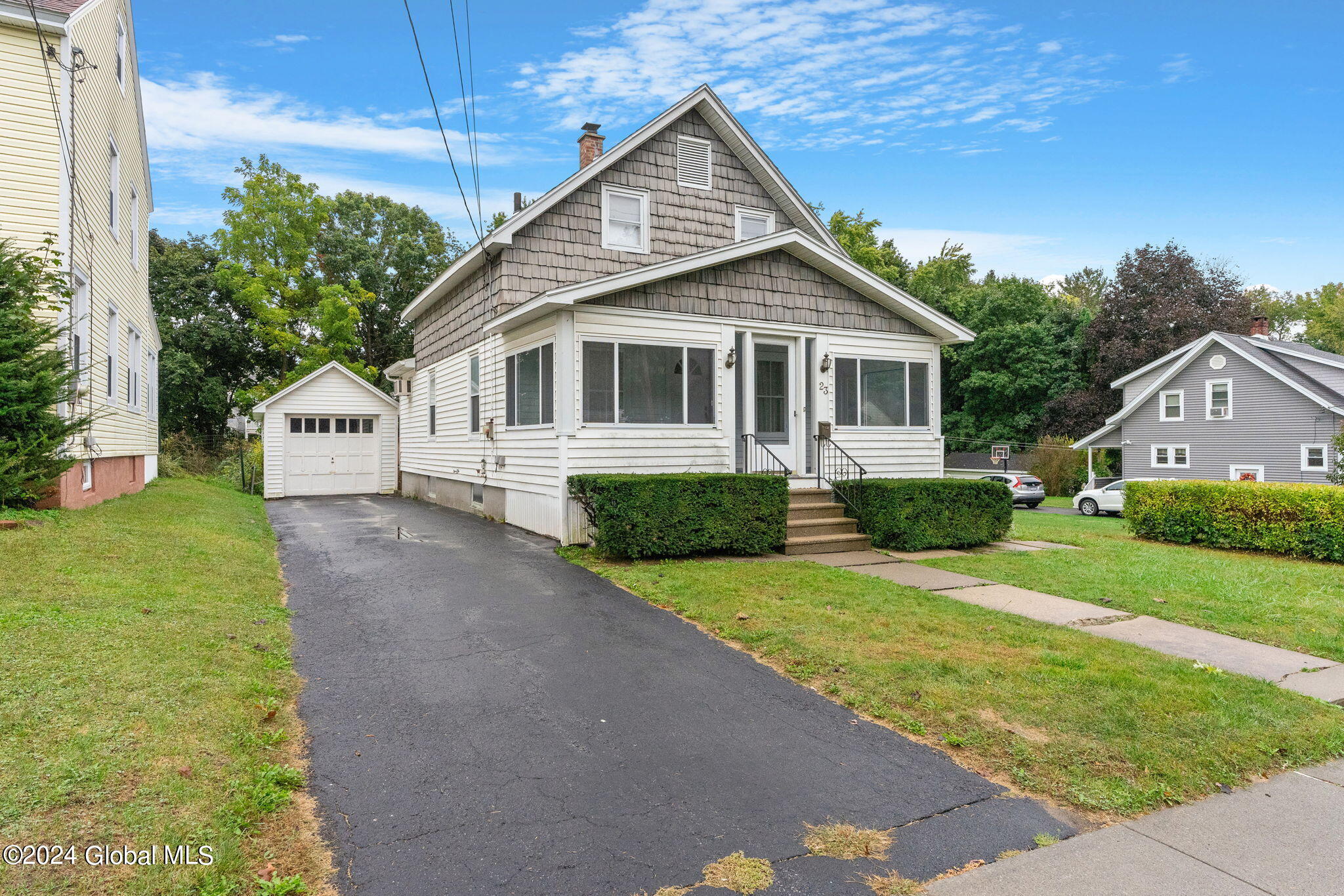 23 Henrietta Boulevard