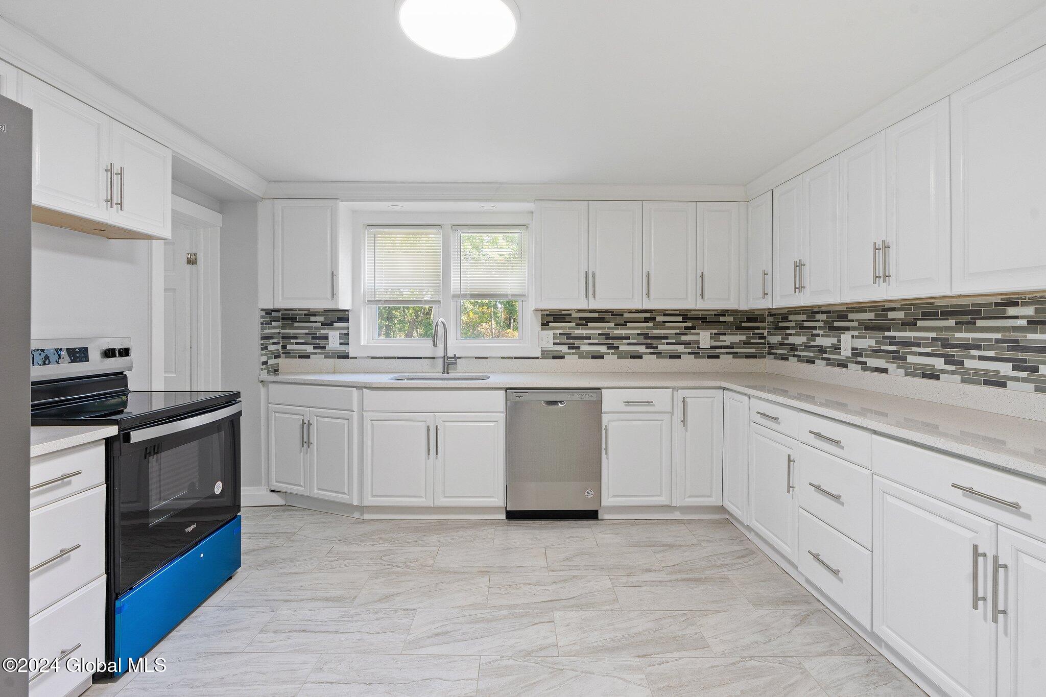 96 W 11th Avenue
