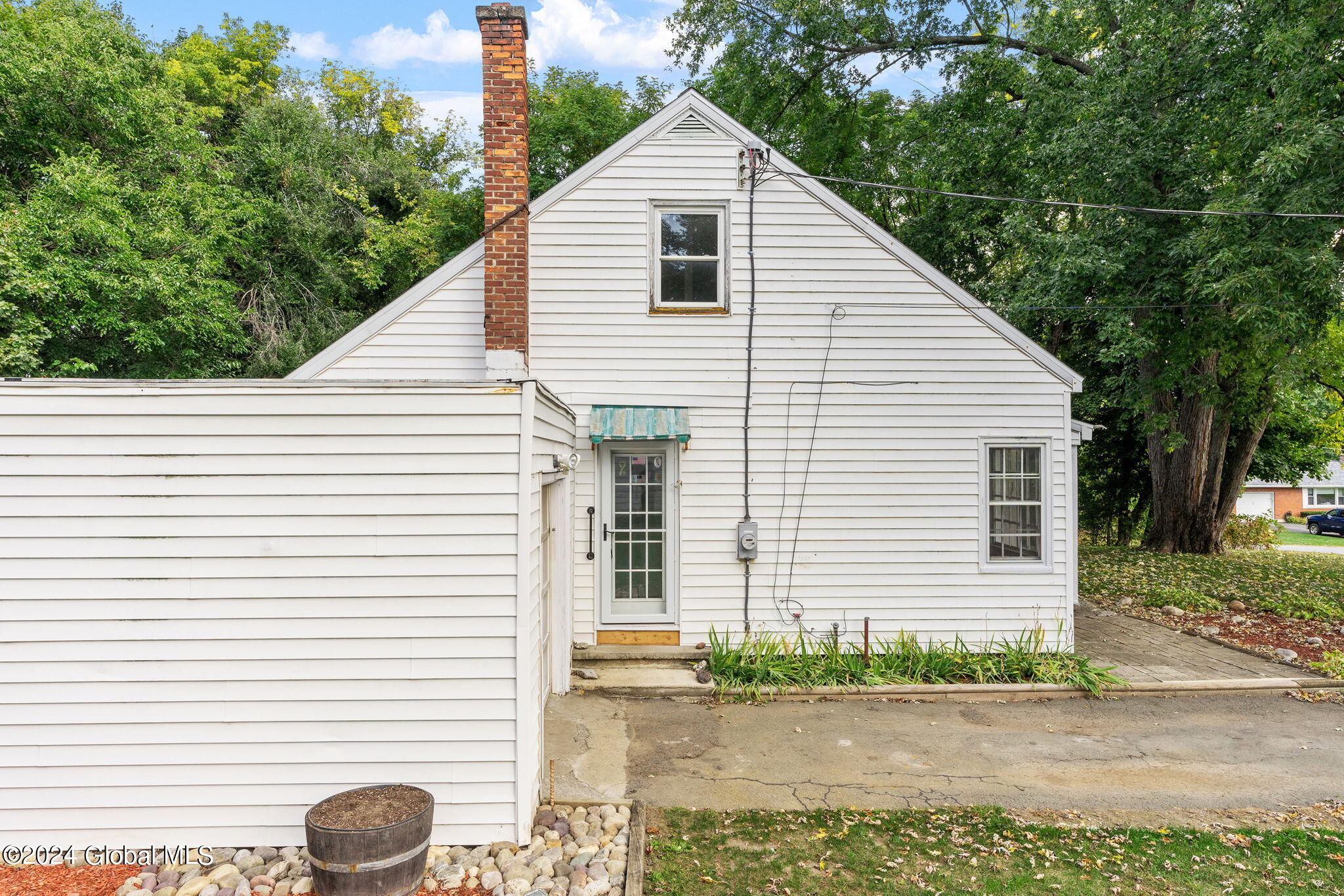 11 Sandra Drive