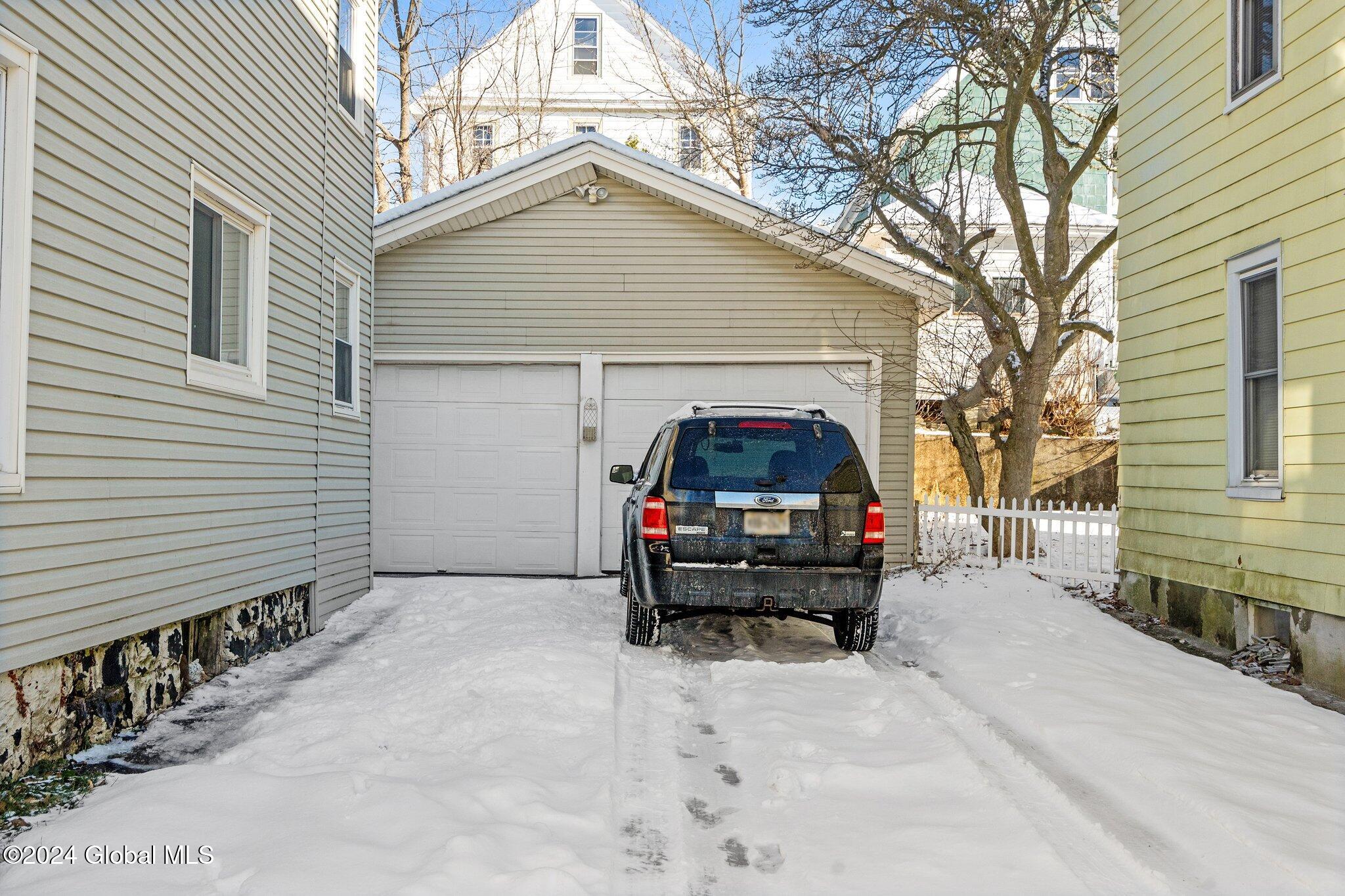 47 Lincoln Avenue