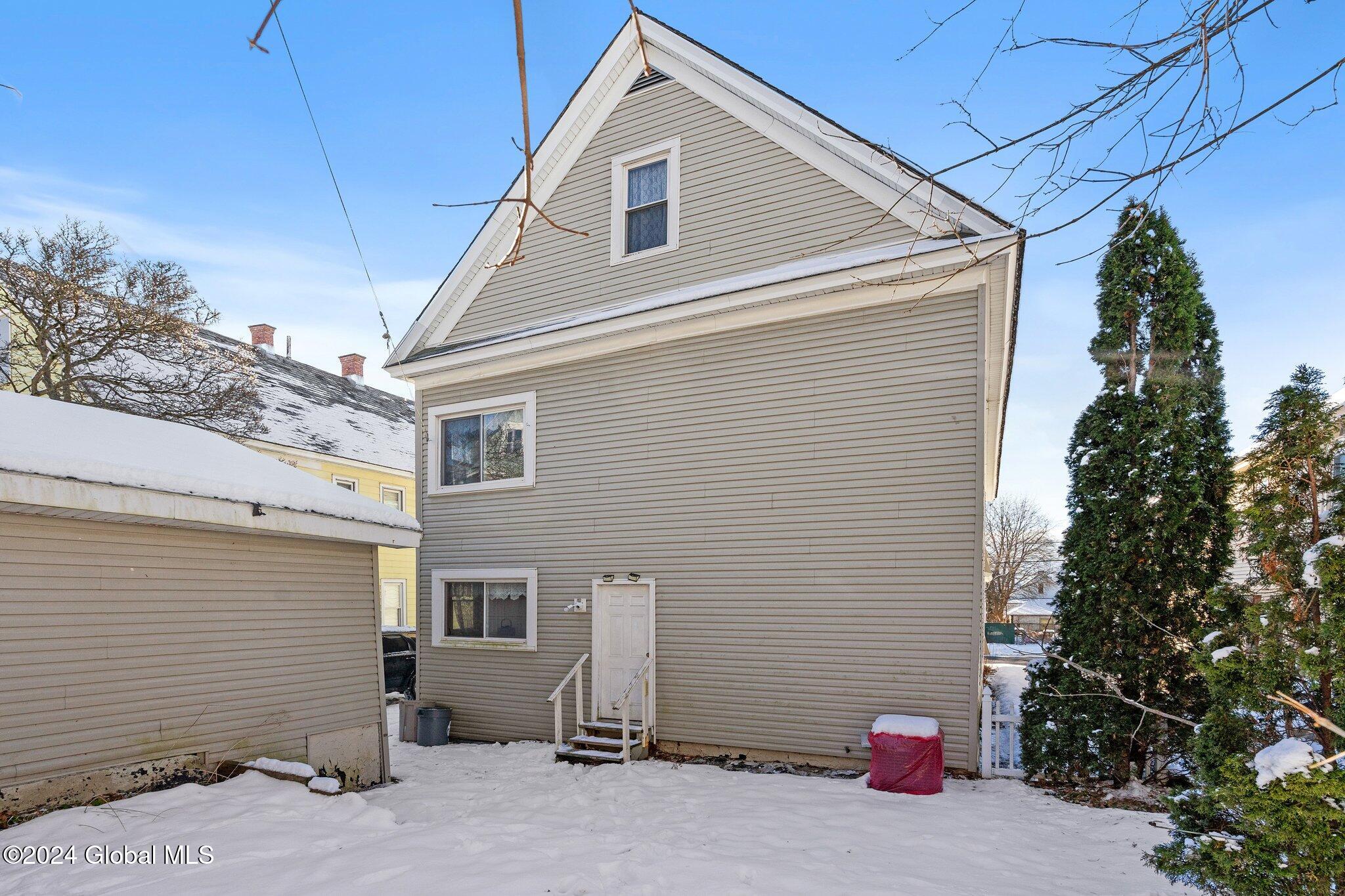 47 Lincoln Avenue