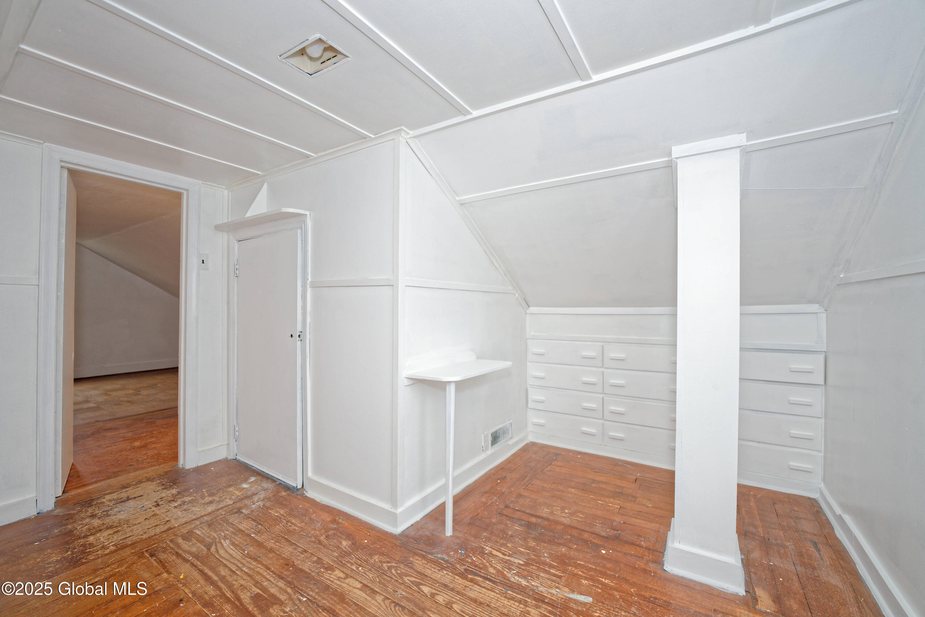 83 Wesleyan Avenue