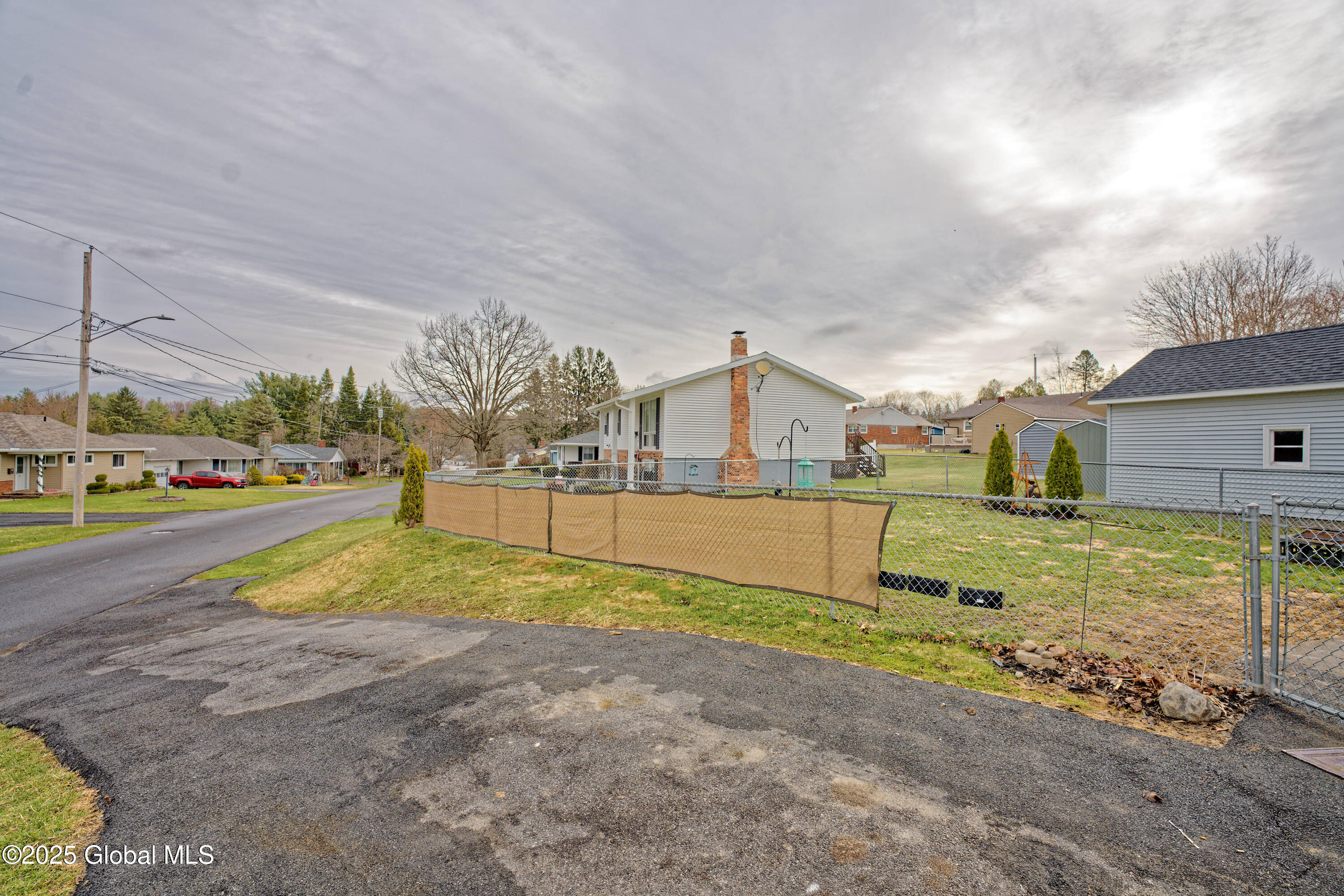 83 Wesleyan Avenue