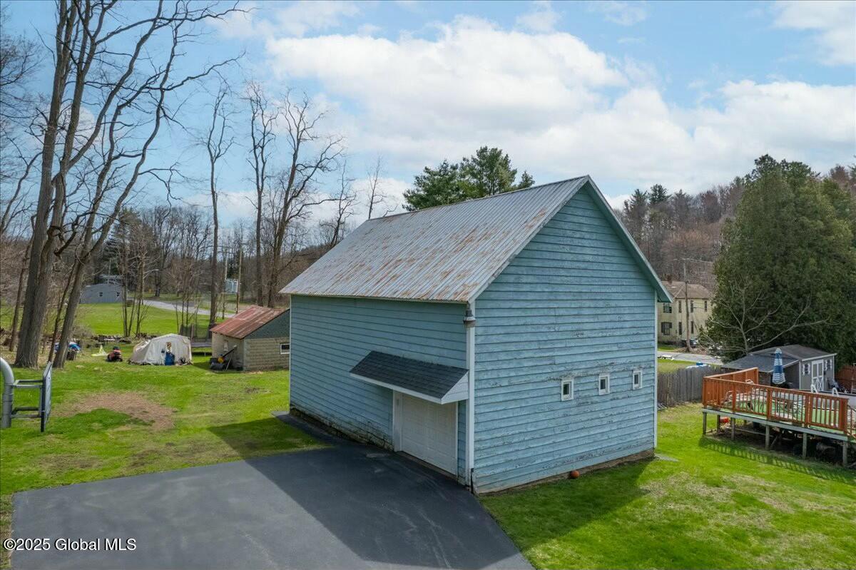 127 Harrower Lane