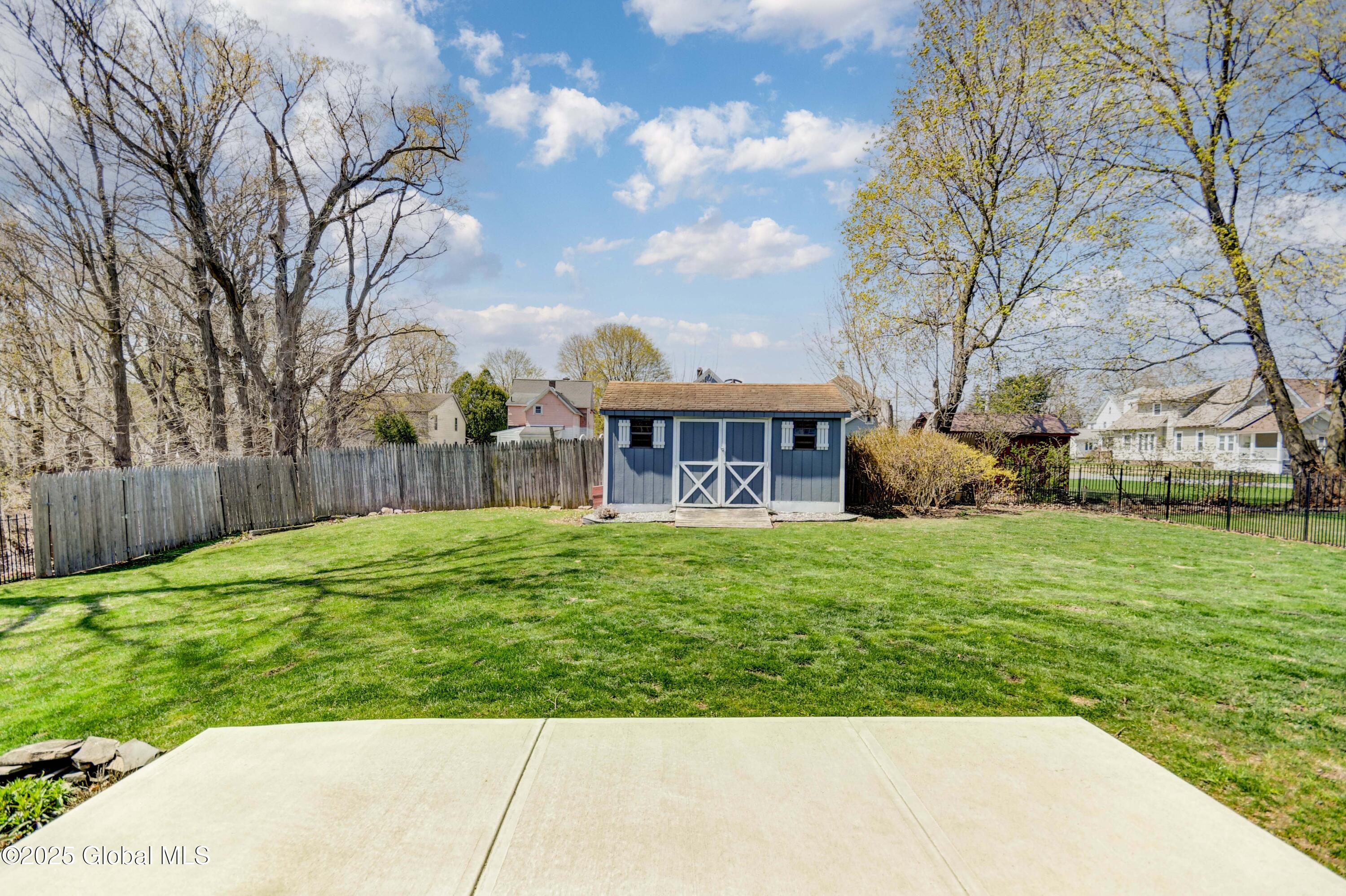 207 Frances Street