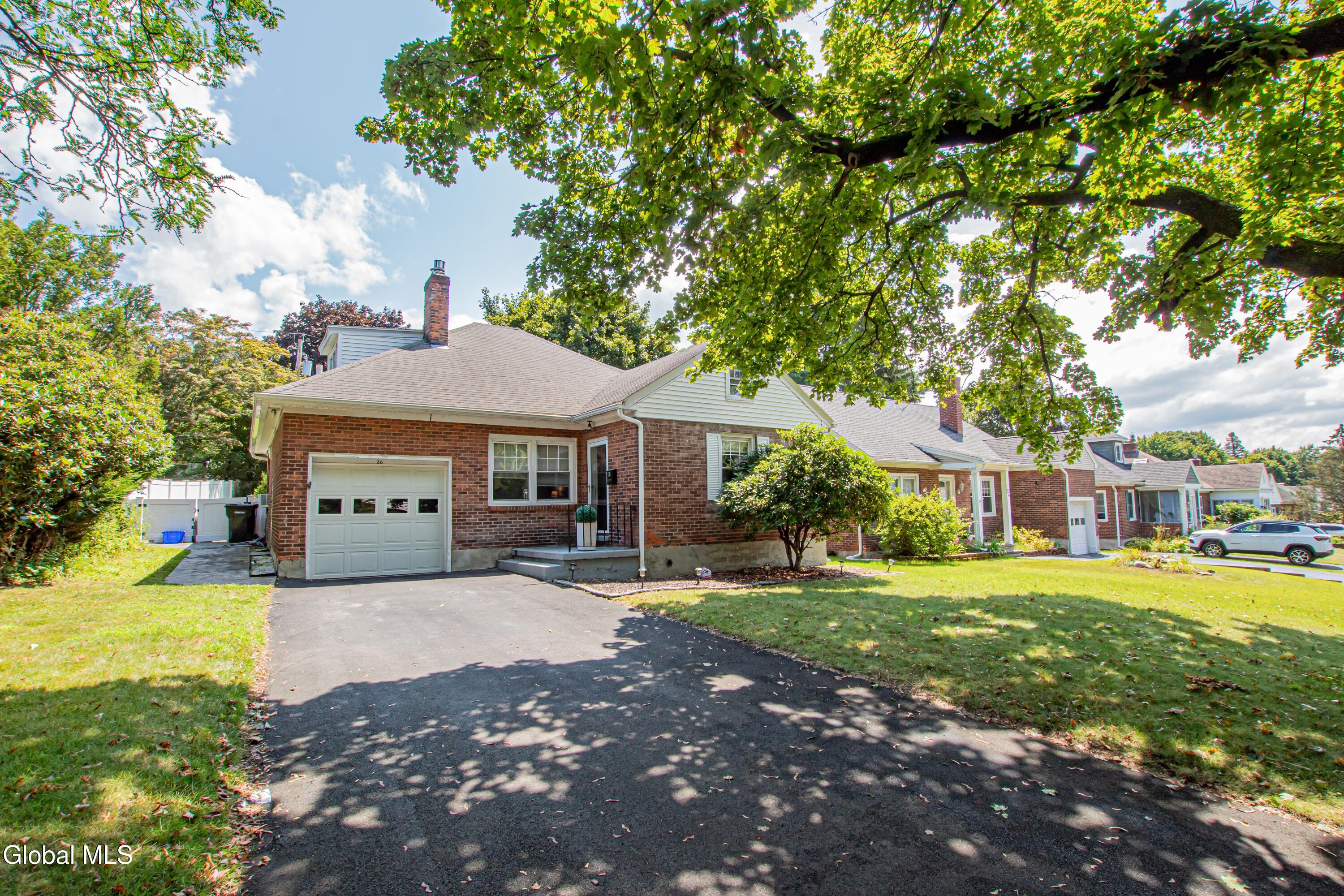 26 Center View Drive