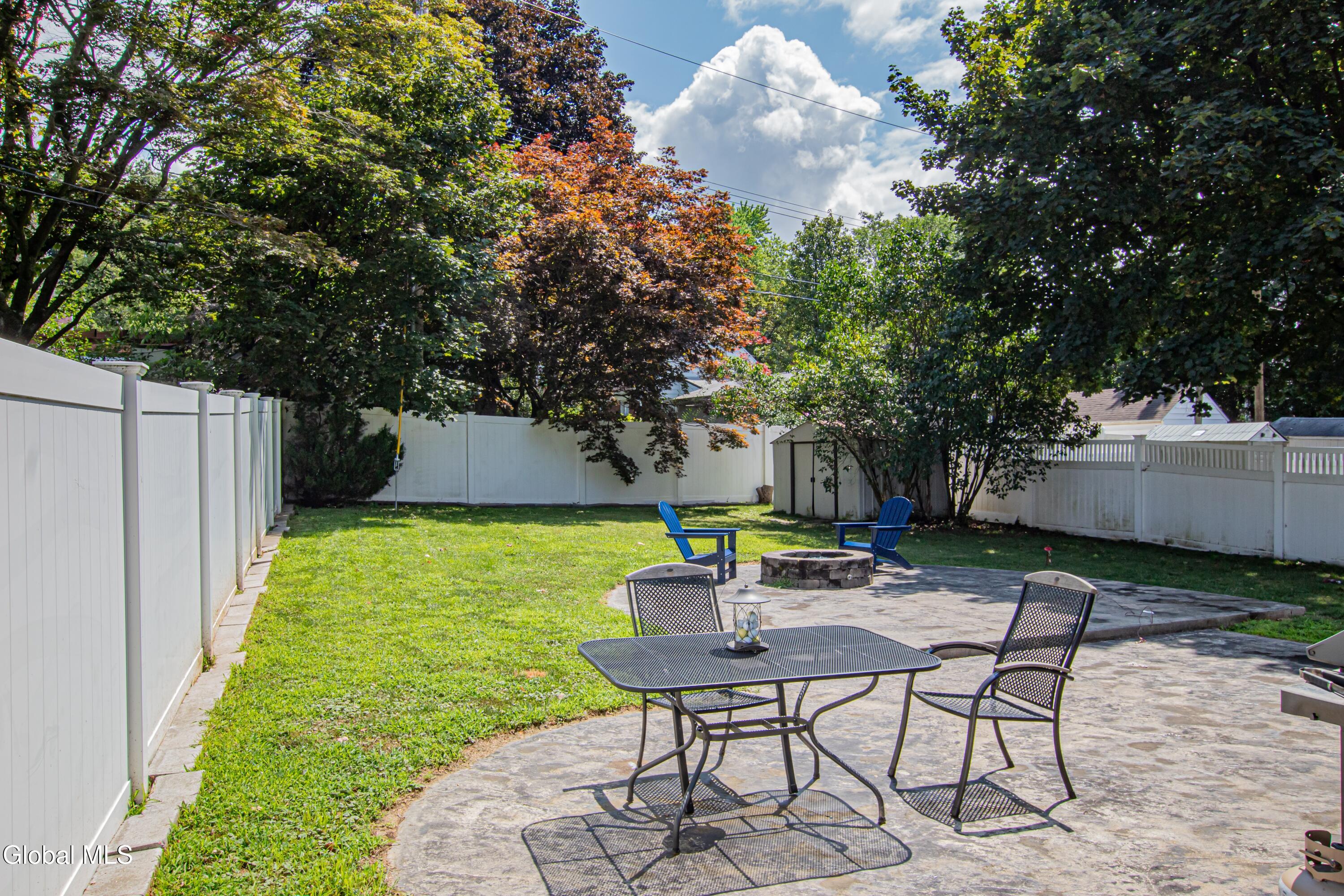 26 Center View Drive