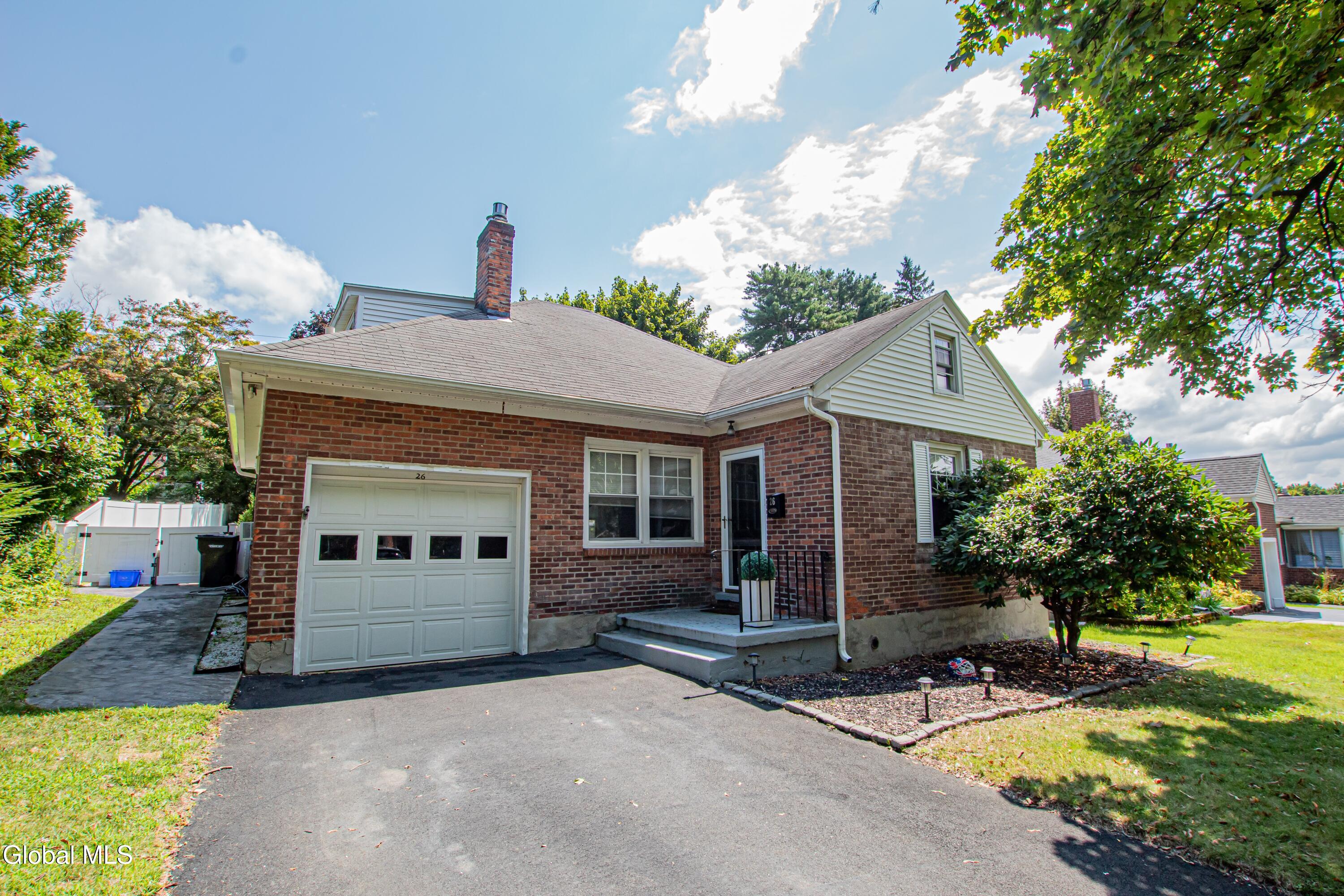 26 Center View Drive