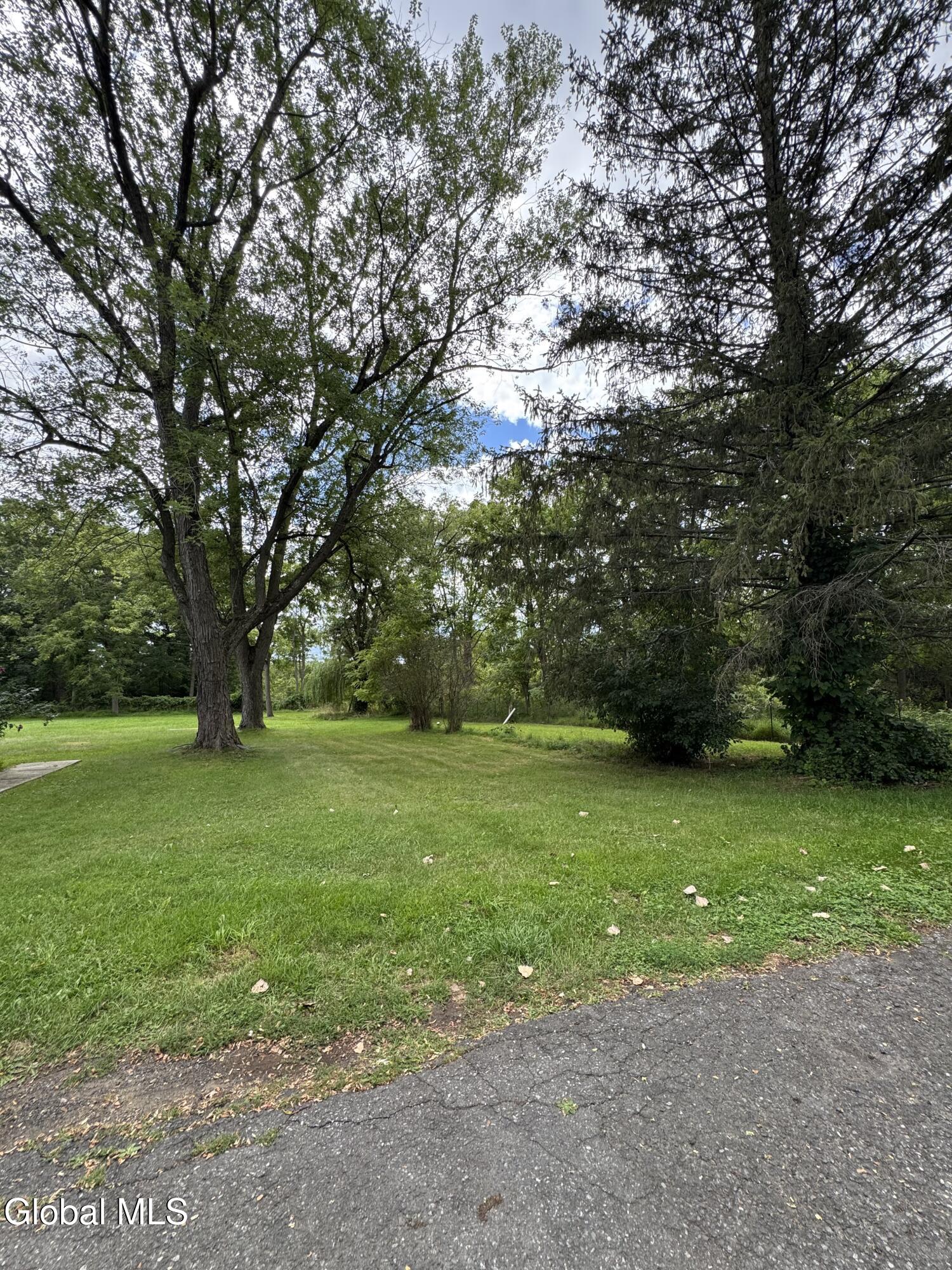 44 Apple Meadow Road