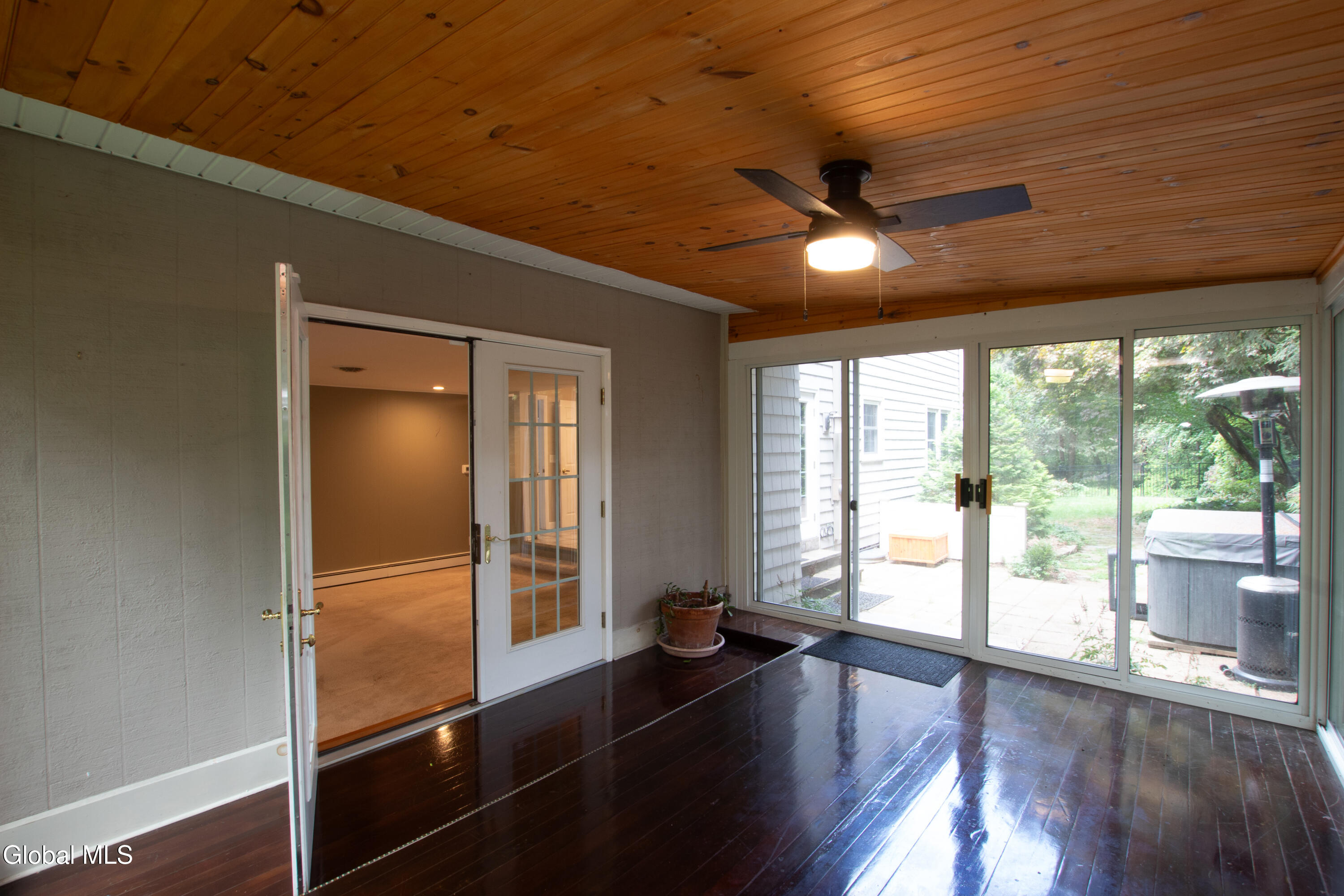 6 Ichabod Lane
