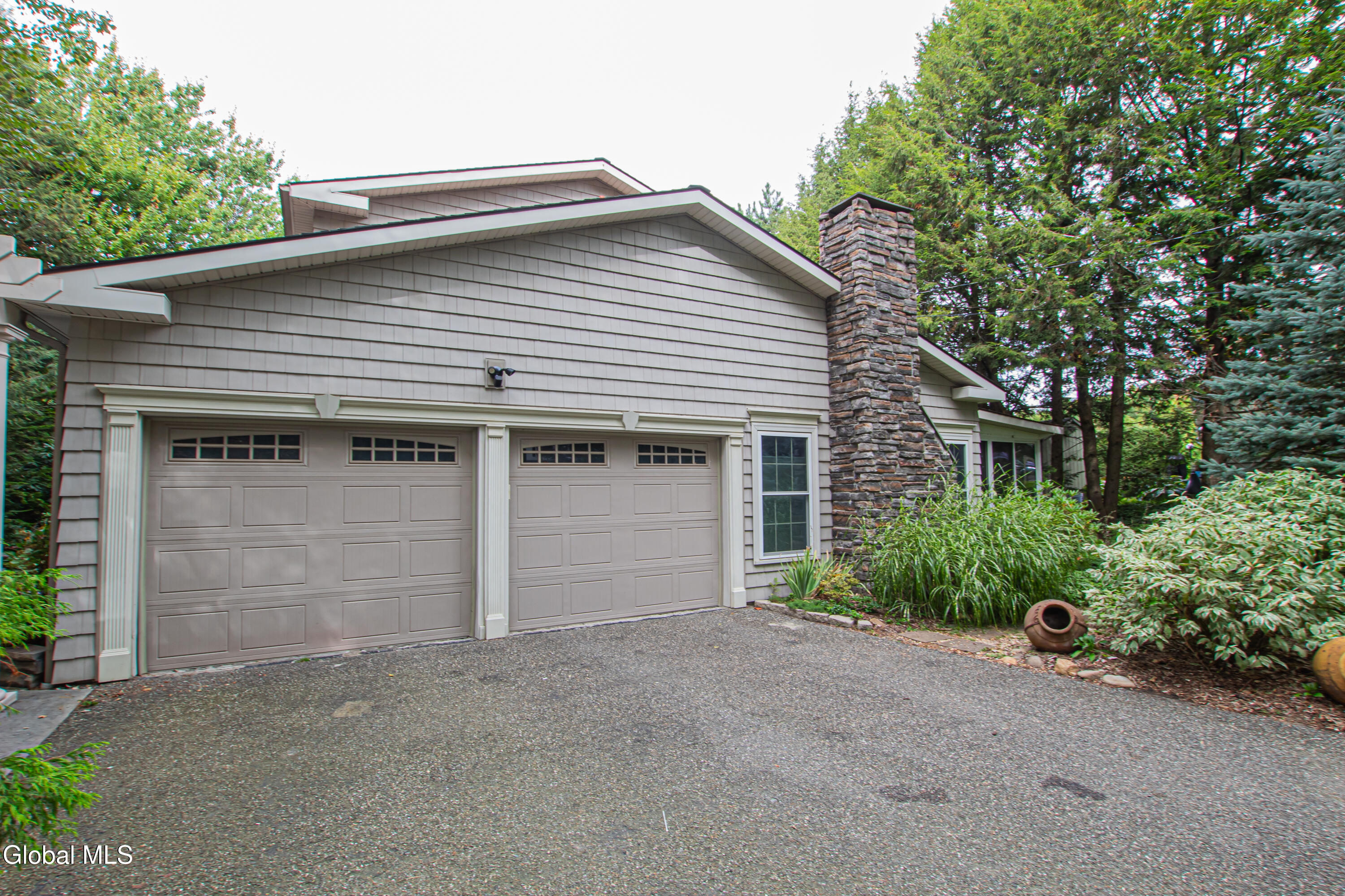 6 Ichabod Lane