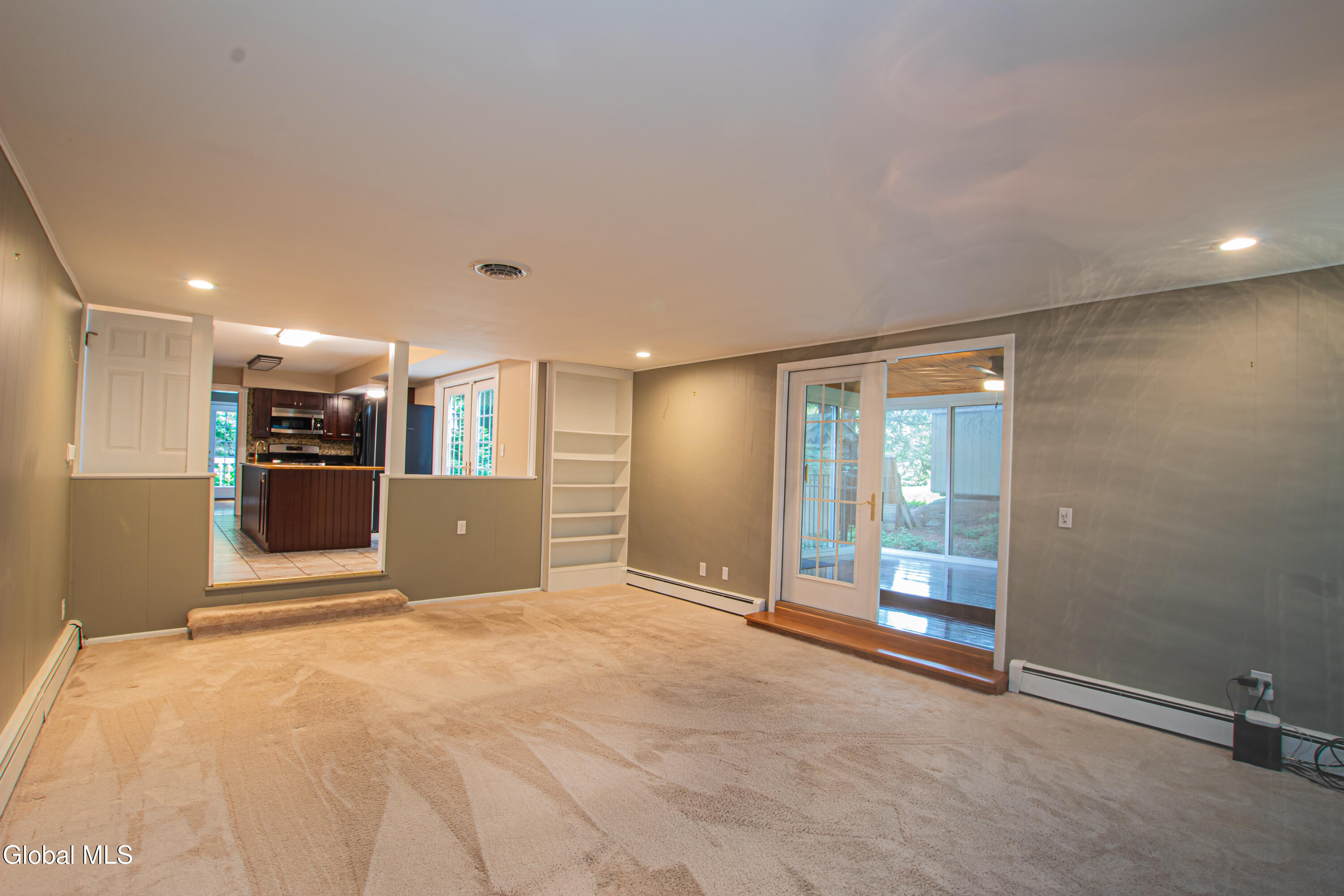 6 Ichabod Lane