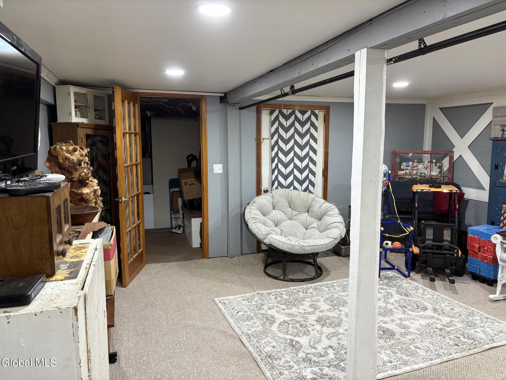 54 Ten Broeck Avenue