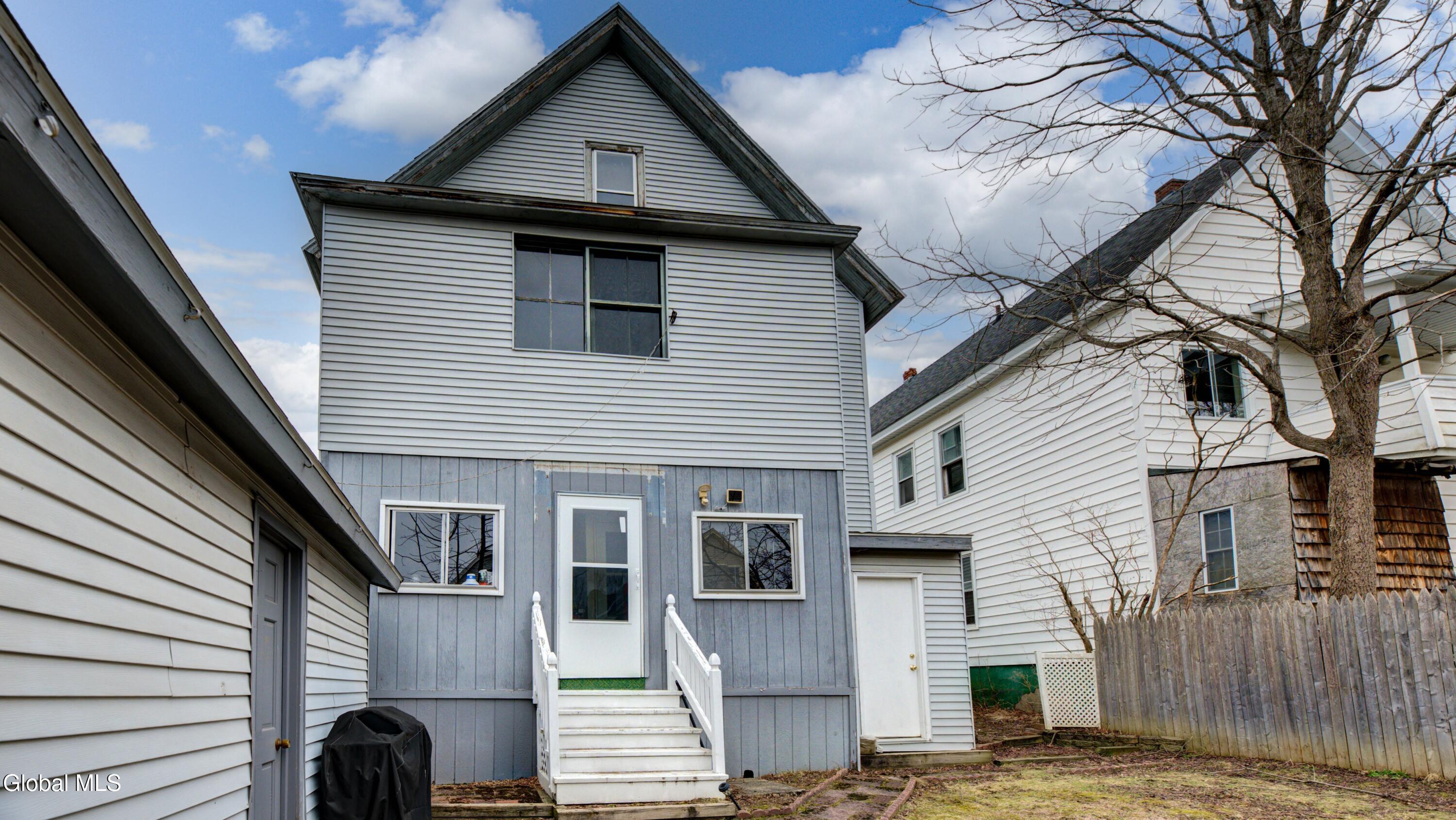 20 Lincoln Avenue