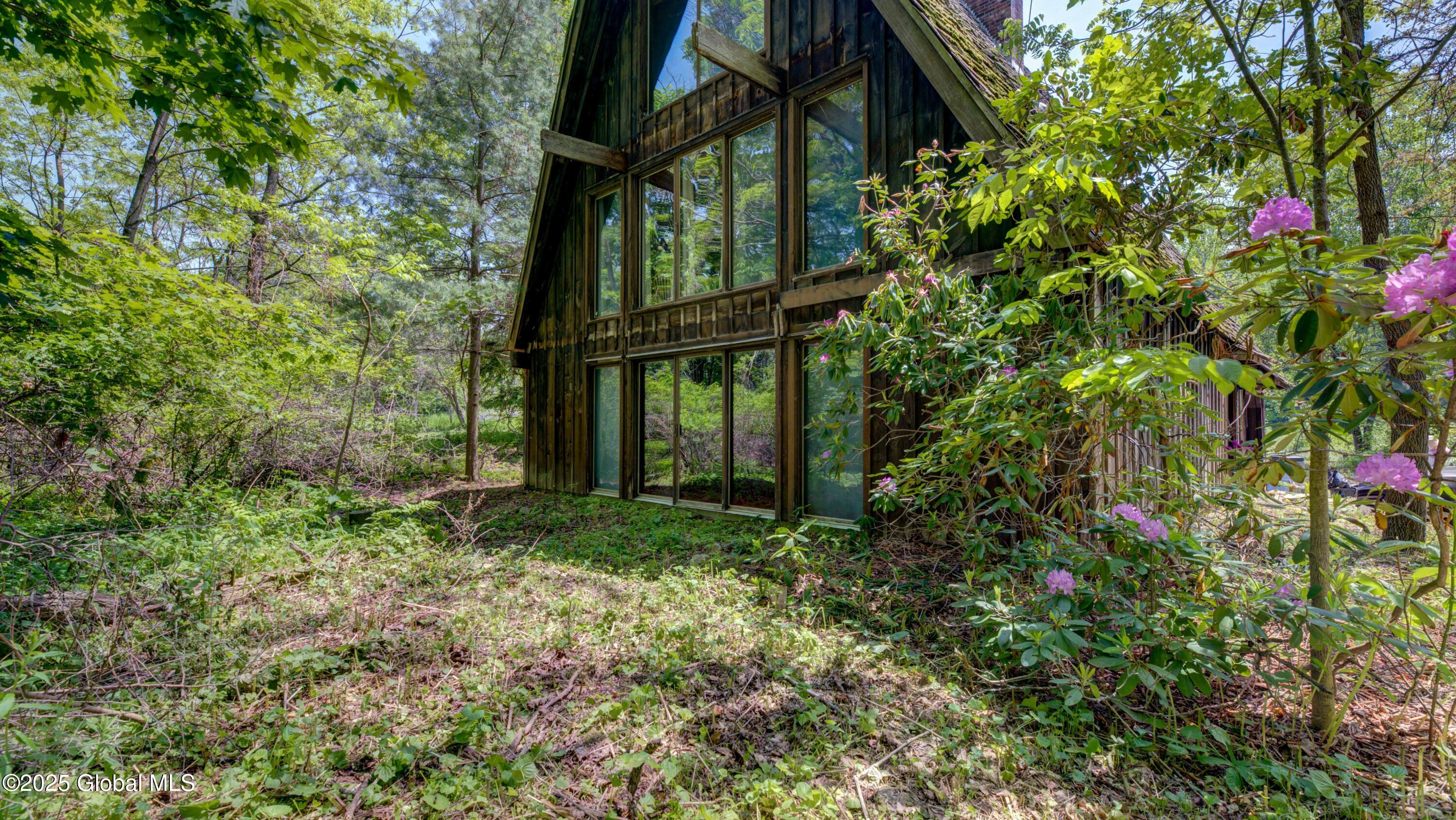 824 County Highway 106