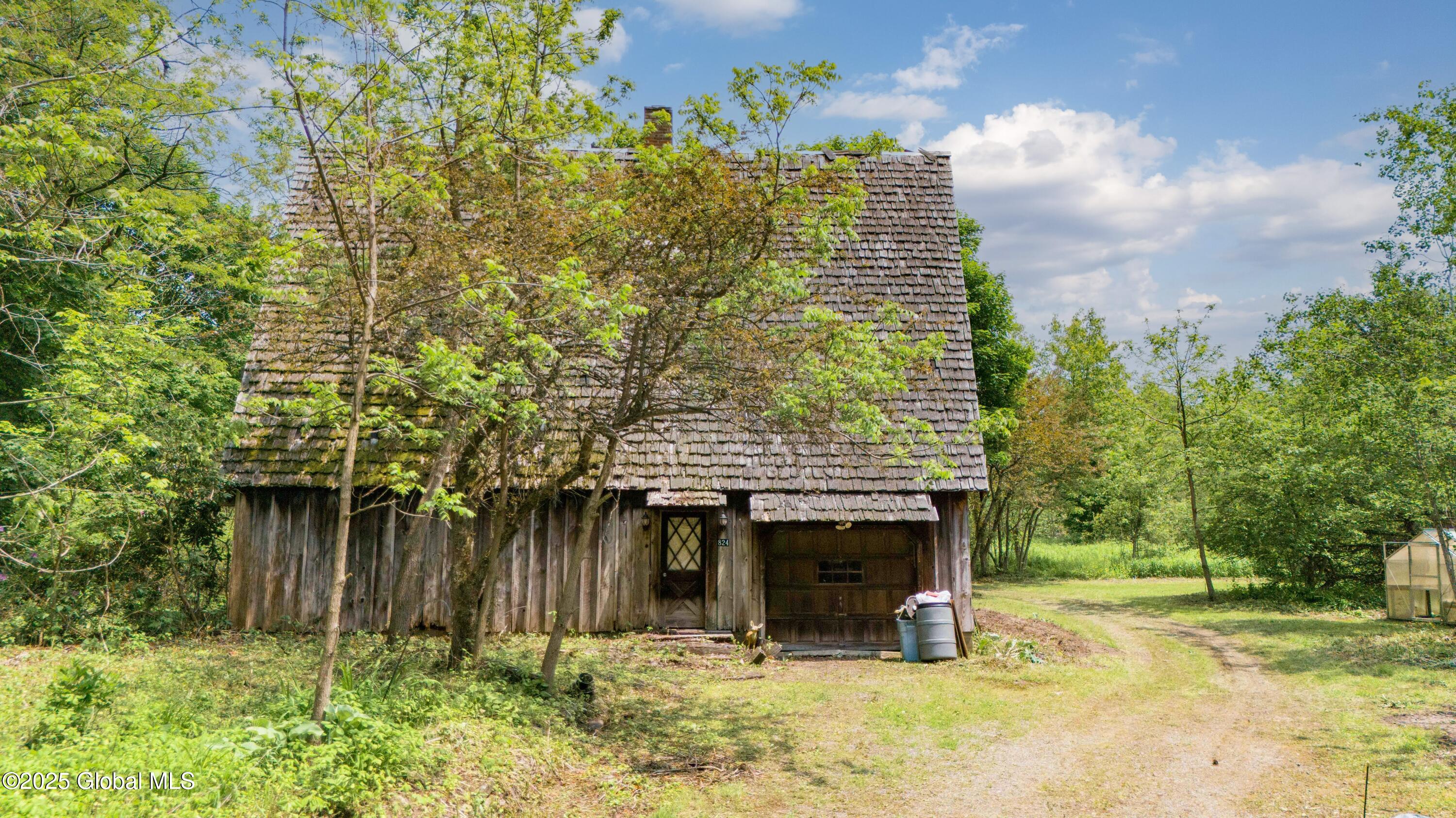 824 County Highway 106