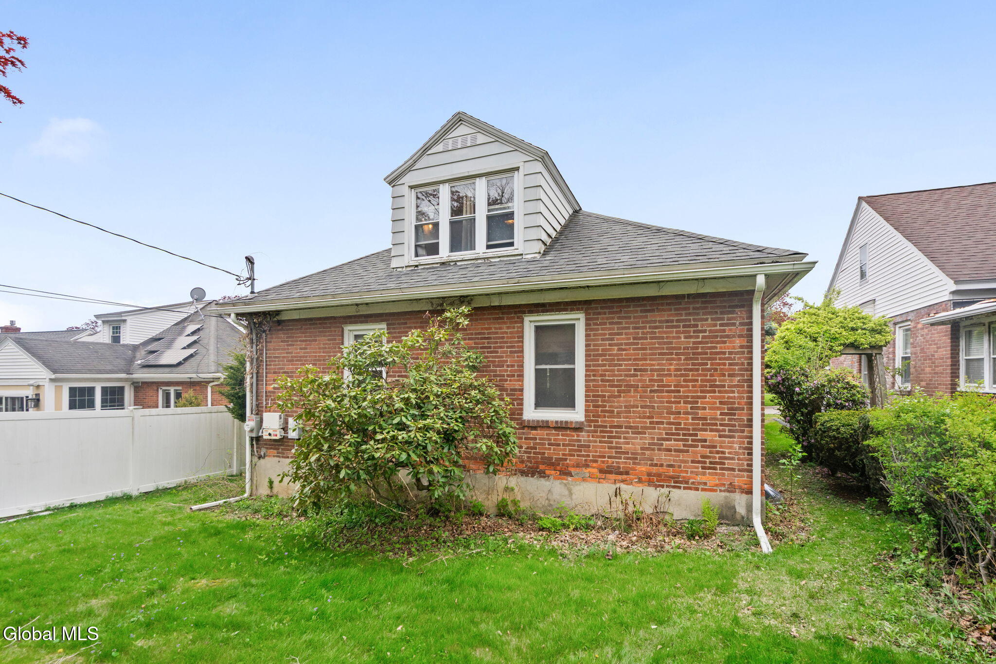 28 Center View Drive