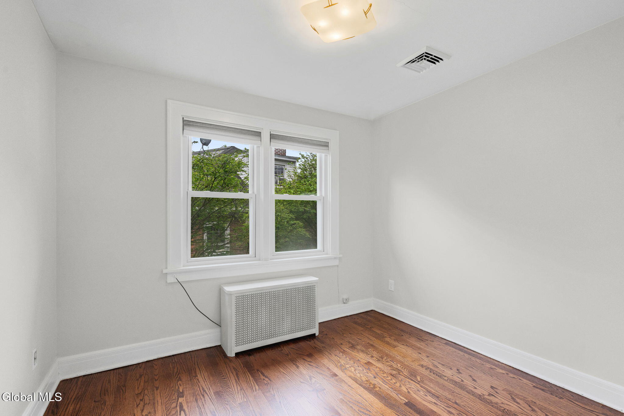 28 Center View Drive