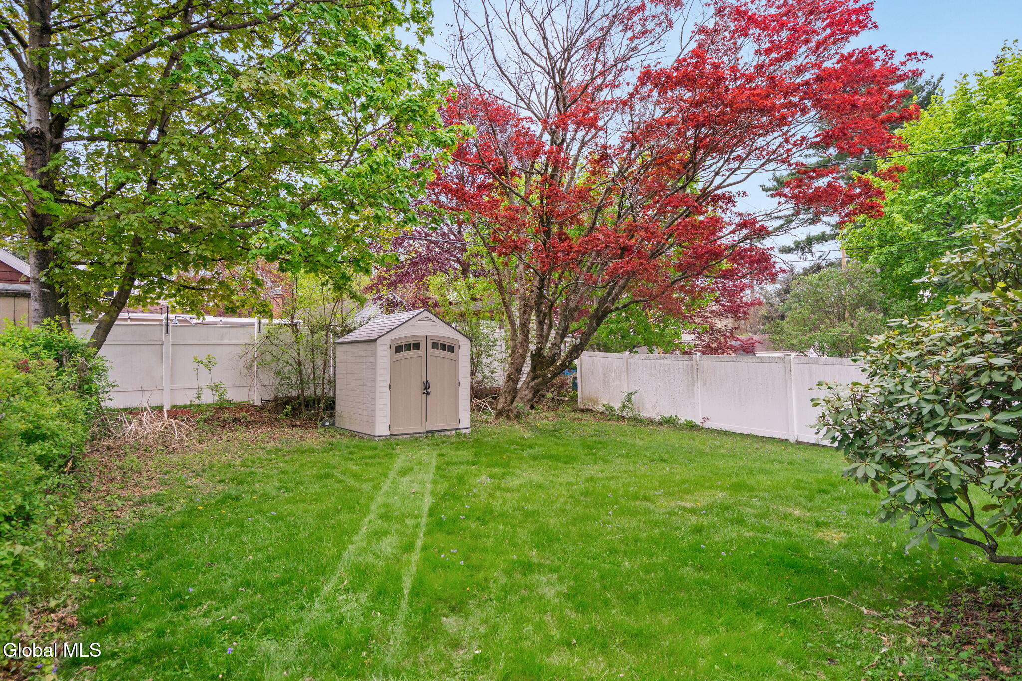 28 Center View Drive