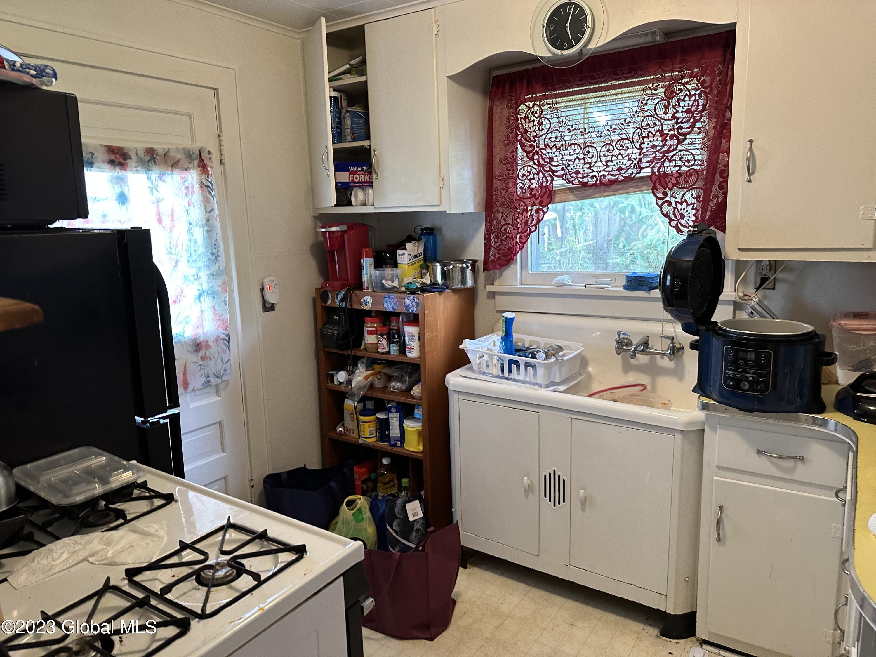 8 Maple Avenue