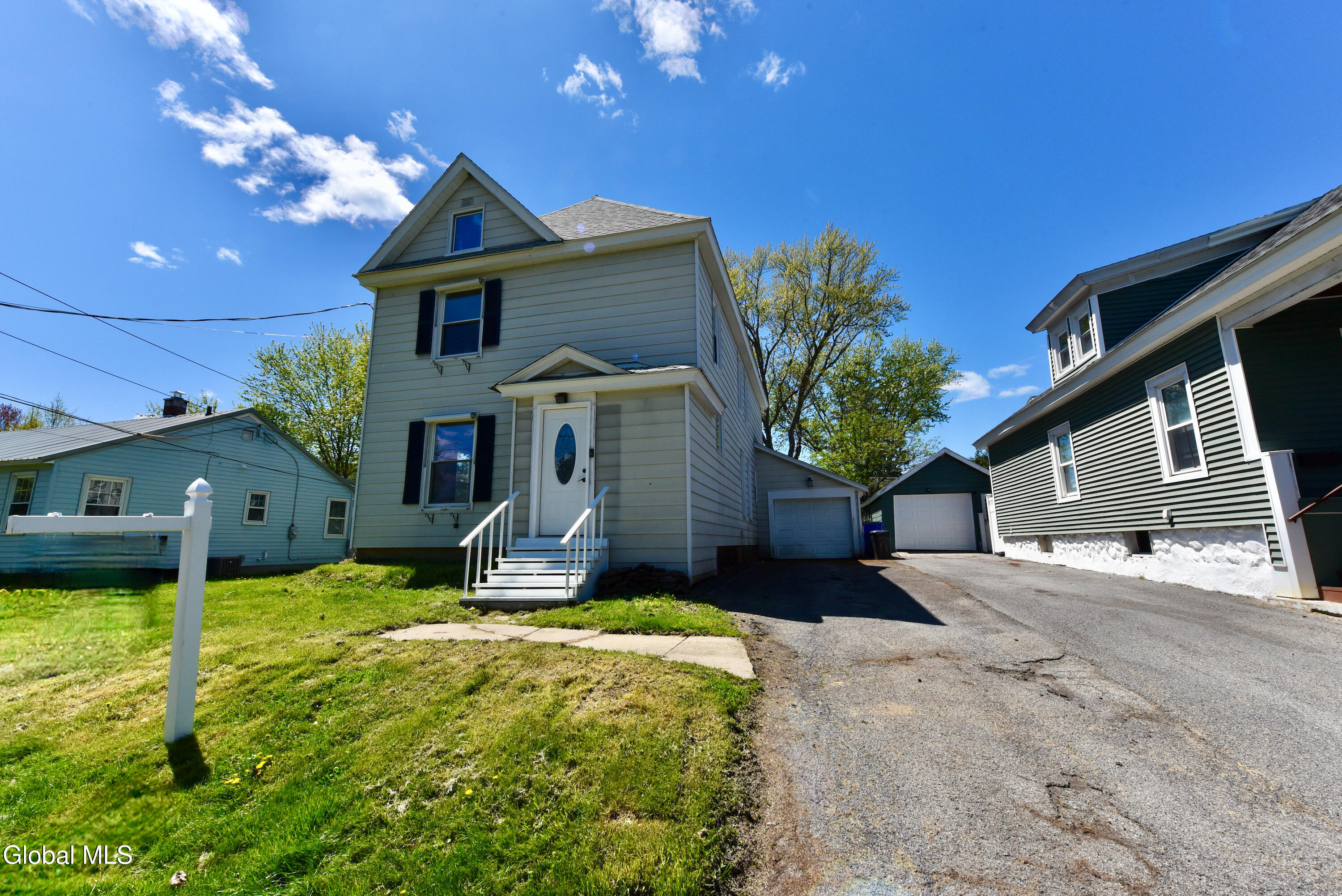 99 East Boulevard