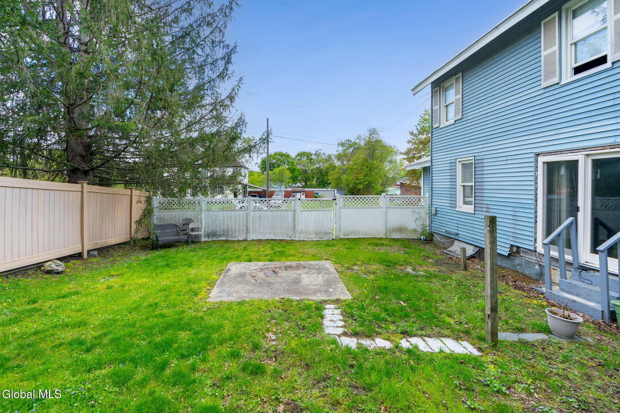 2 W 10th Avenue