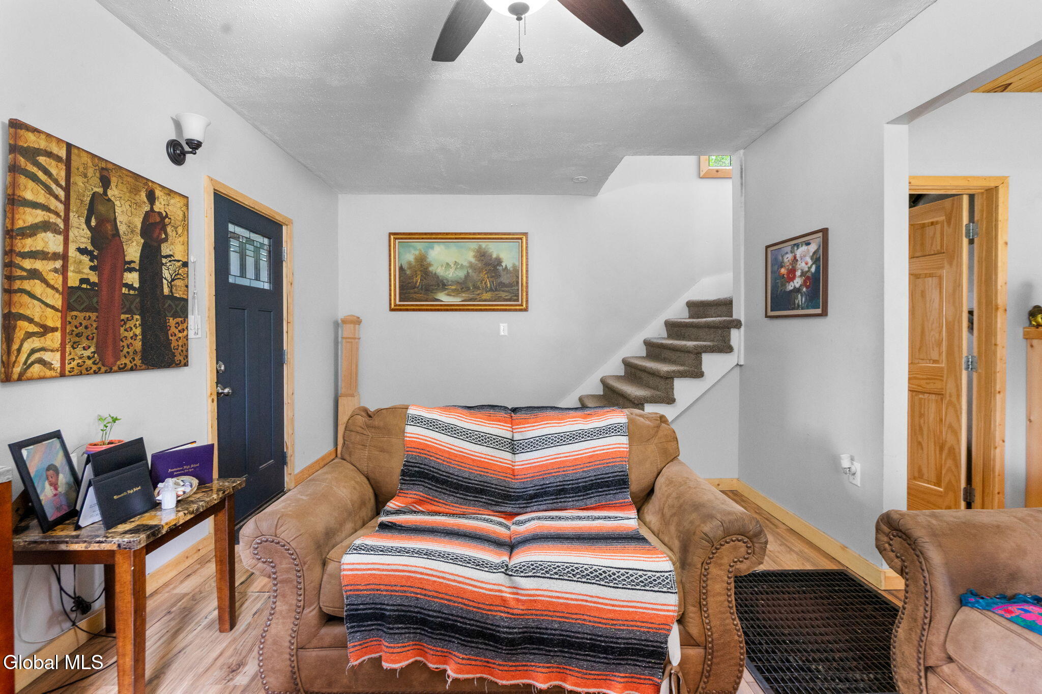 2 W 10th Avenue