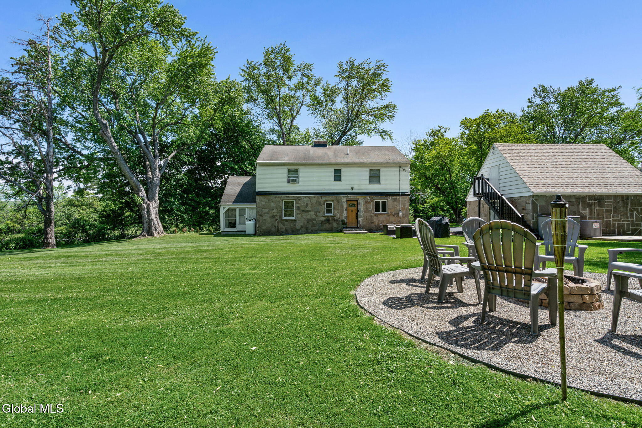 121 Maltbie Drive