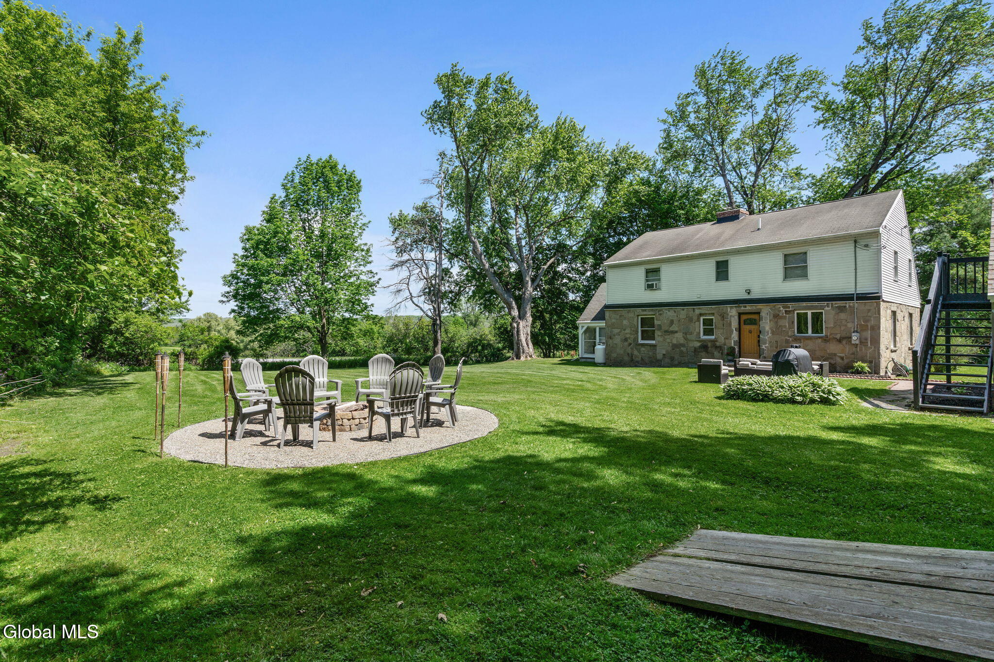 121 Maltbie Drive