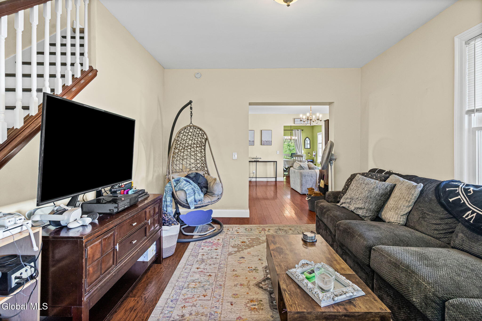 32 5th Street