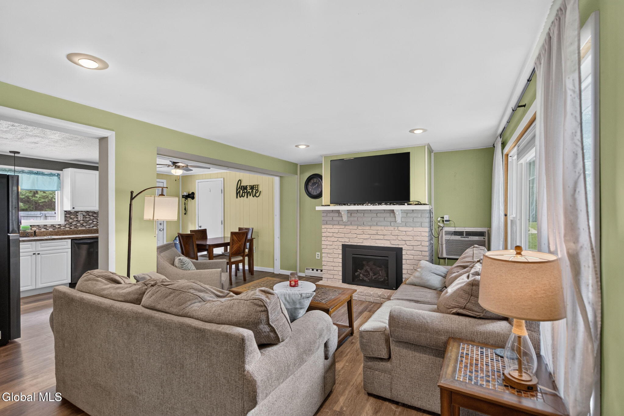 441 Johnson Ave Extension