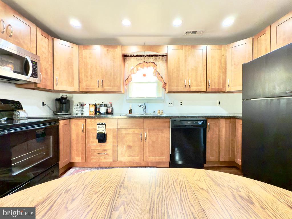 416 FLANDERS ROAD