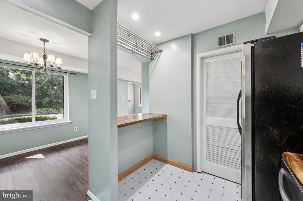 700 ARDMORE AVENUE Unit: 126