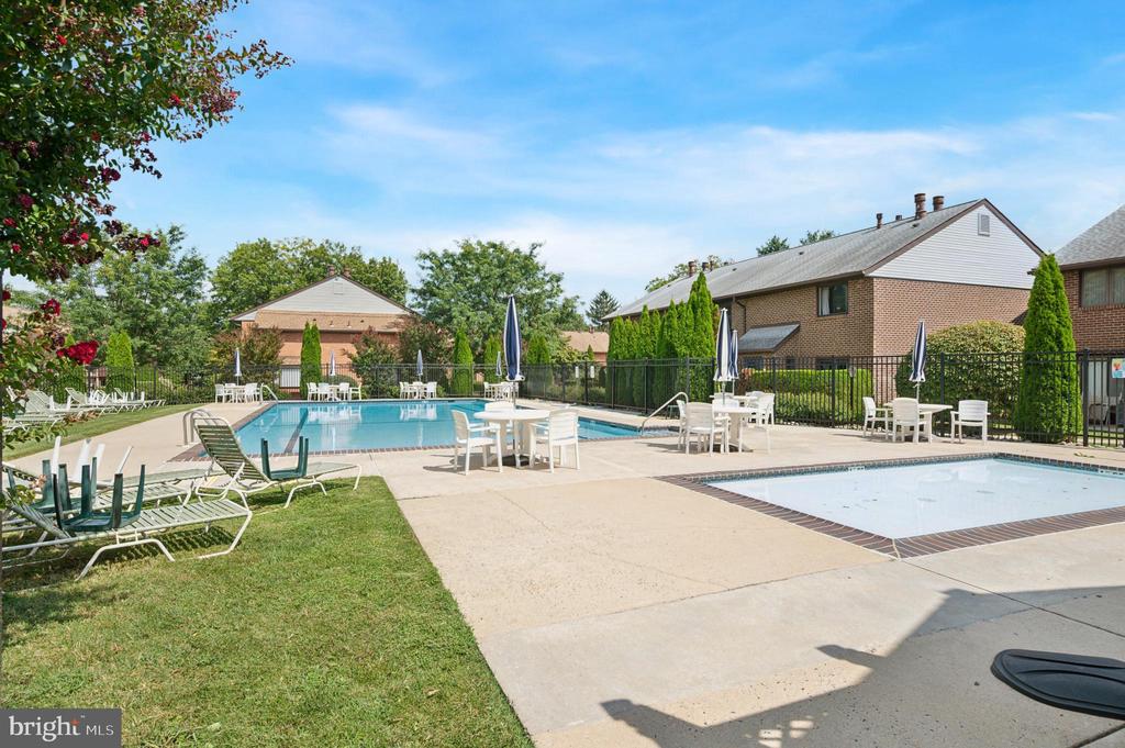 700 ARDMORE AVENUE Unit: 126