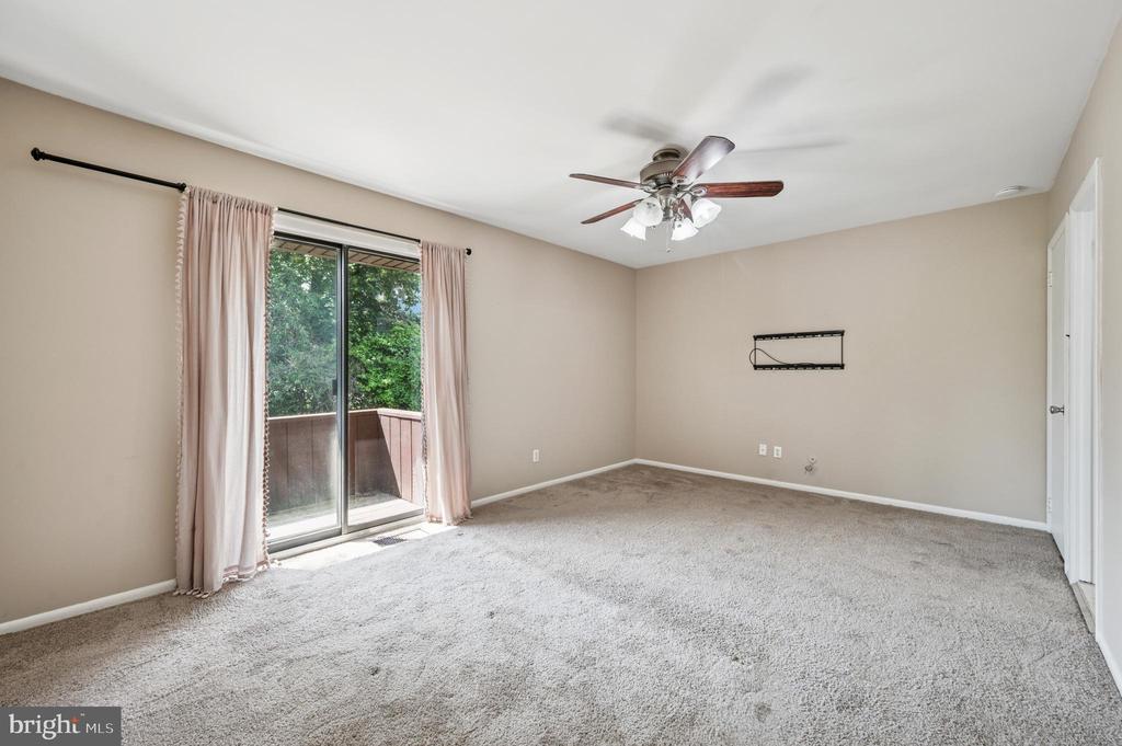 700 ARDMORE AVENUE Unit: 126