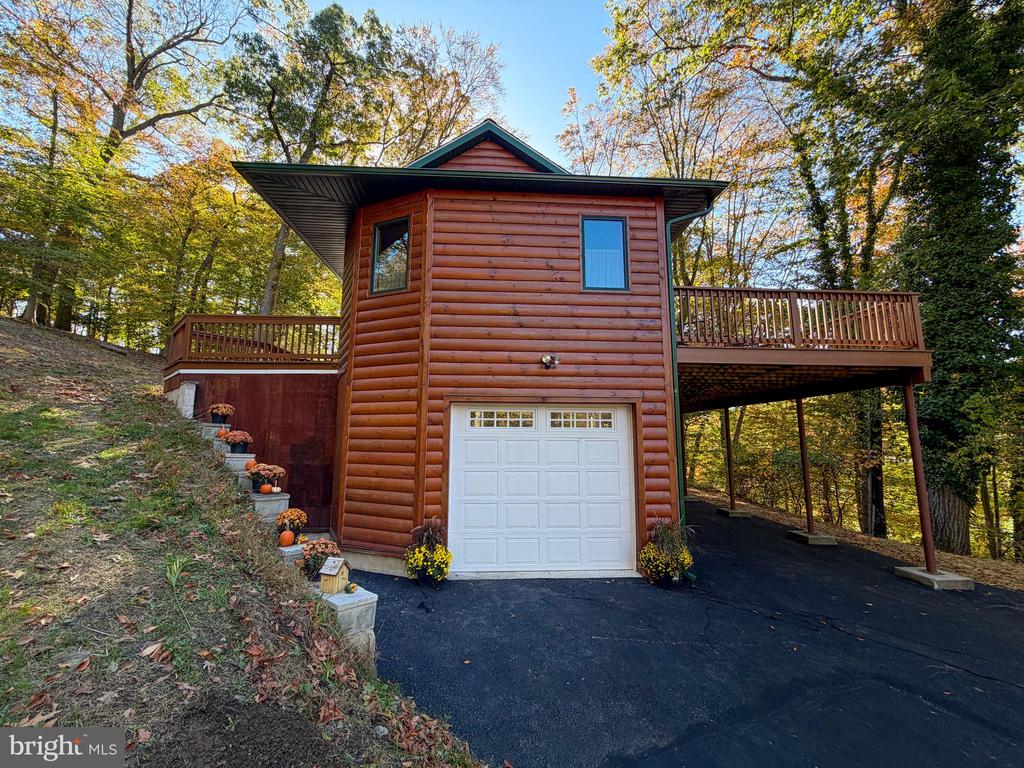 571 MOUNT ALVERNO ROAD