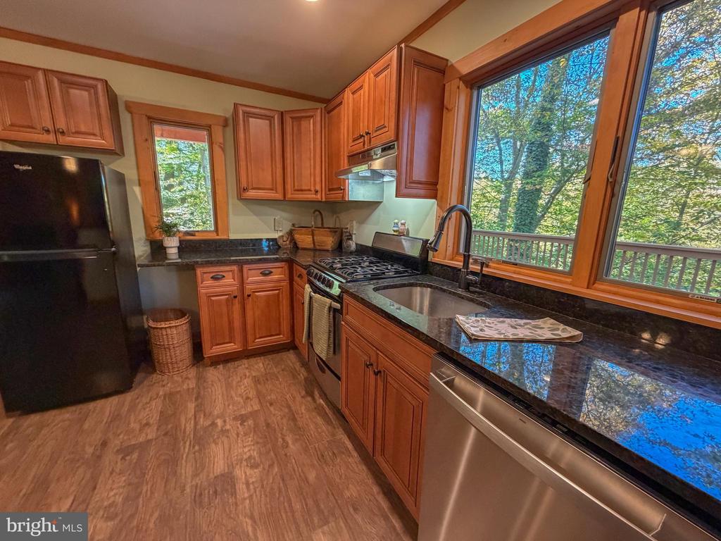 571 MOUNT ALVERNO ROAD