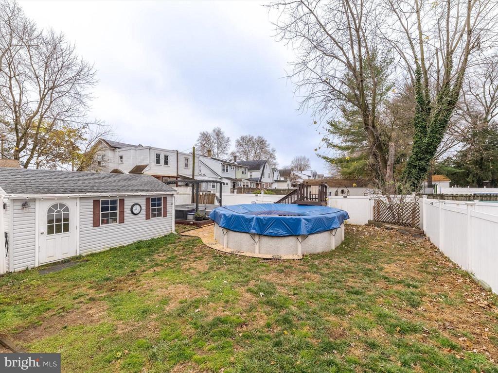 908 AMOSLAND ROAD