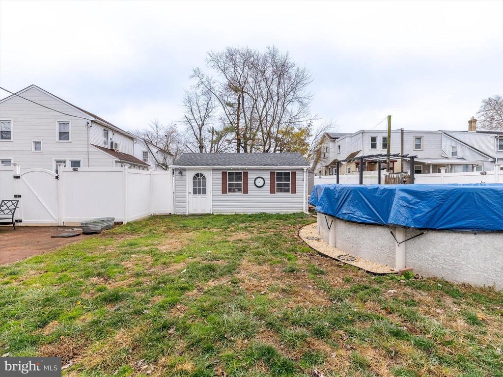 908 AMOSLAND ROAD