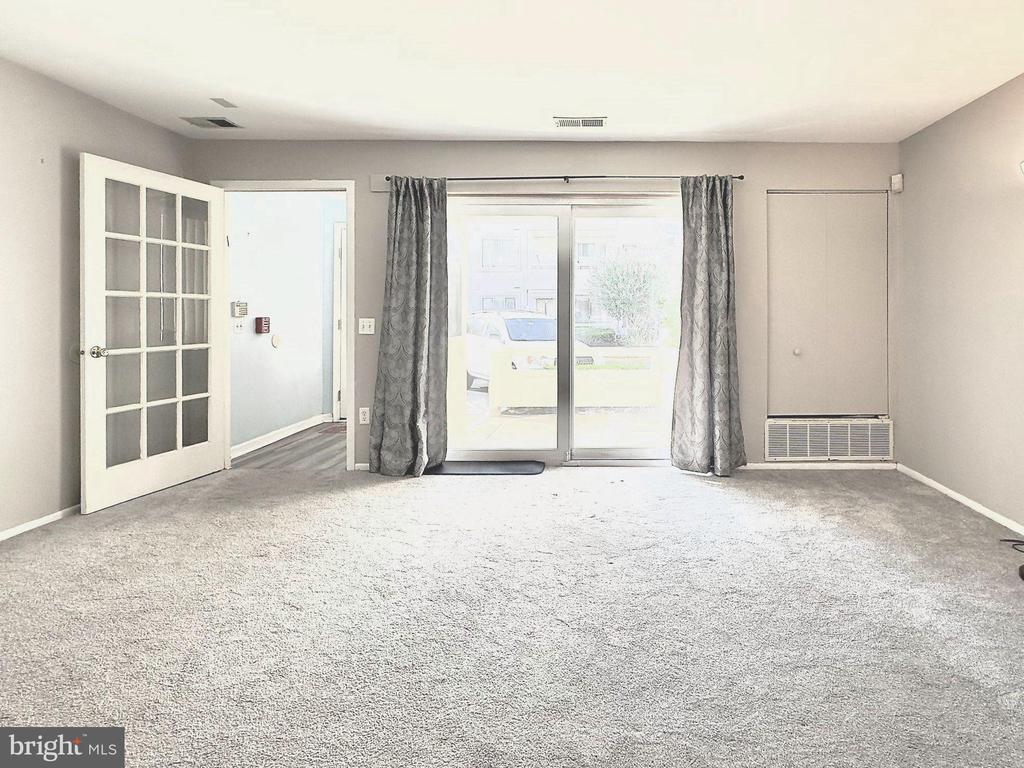 127 BENJAMIN COURT Unit: F127