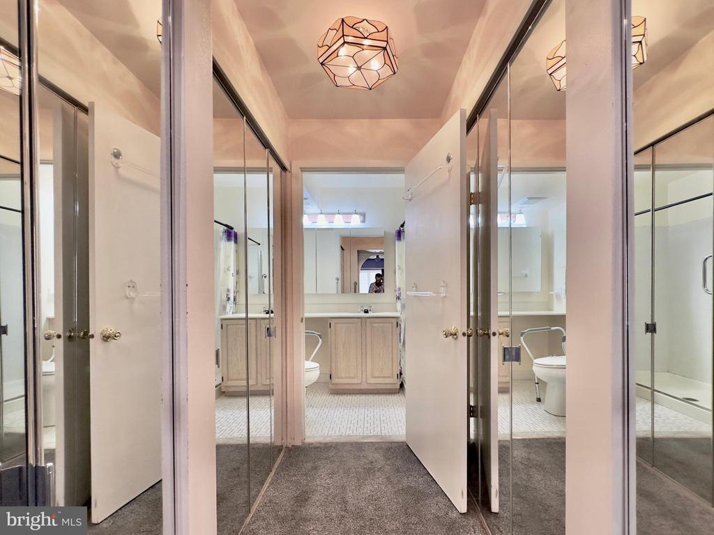 127 BENJAMIN COURT Unit: F127