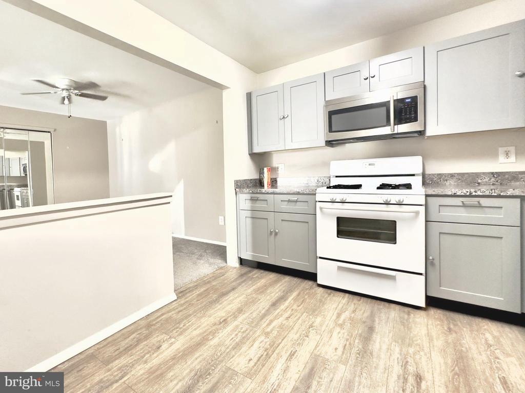 127 BENJAMIN COURT Unit: F127