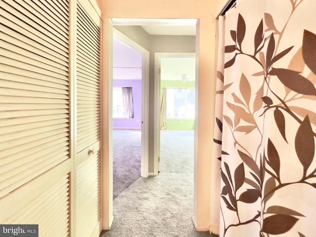 127 BENJAMIN COURT Unit: F127
