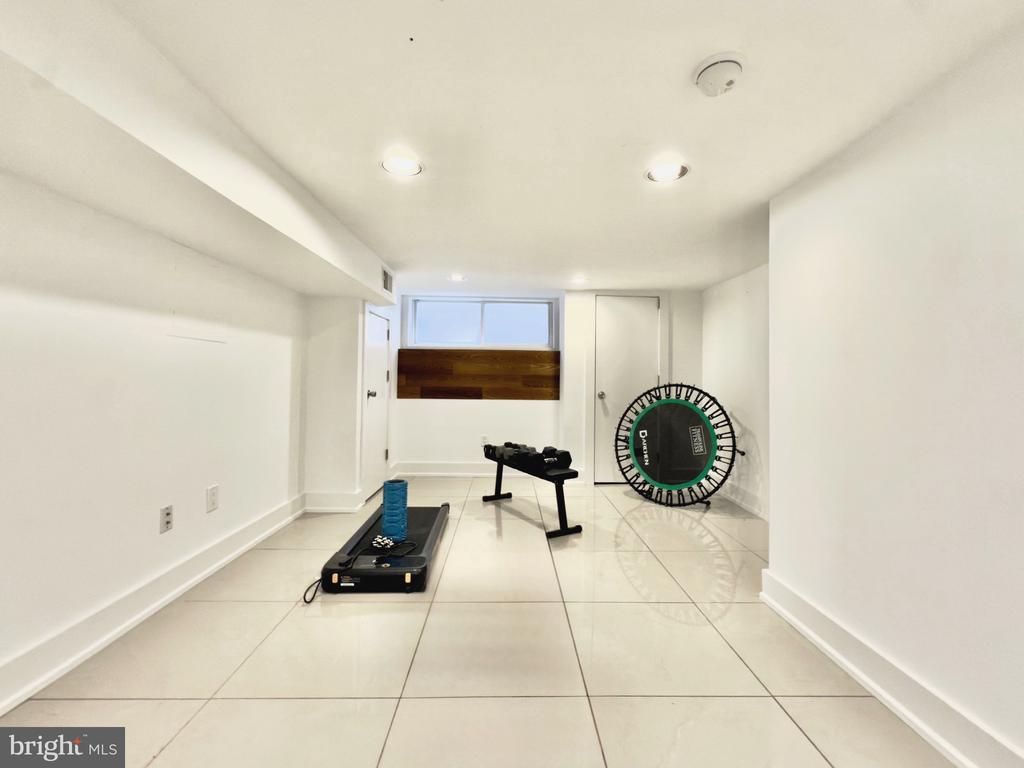 637 CROSS STREET