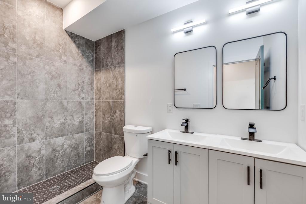 2226 N REESE STREET Unit: 2