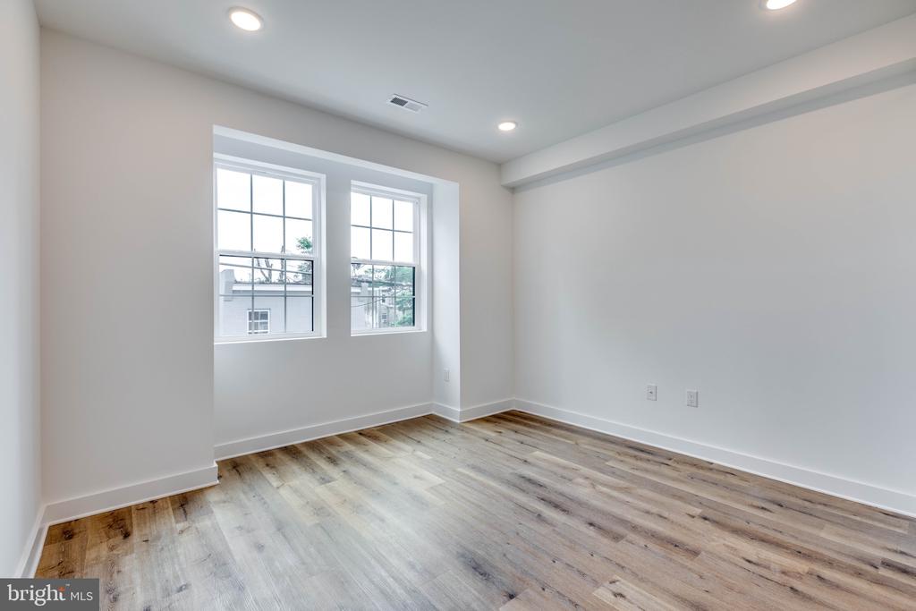 2226 N REESE STREET Unit: 2