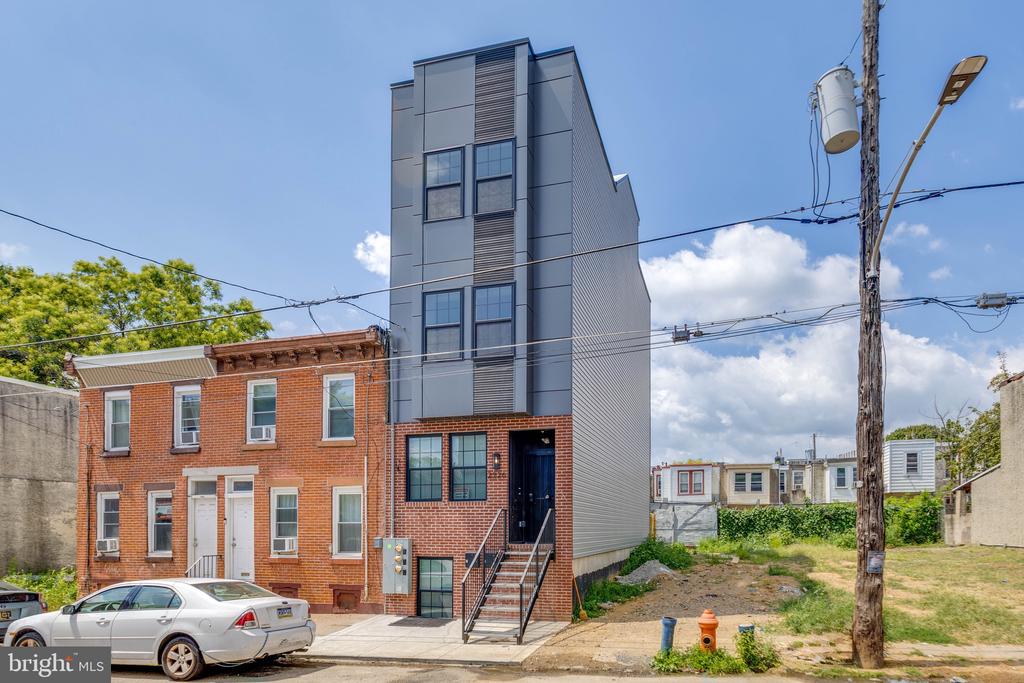 2226 N REESE STREET Unit: 2
